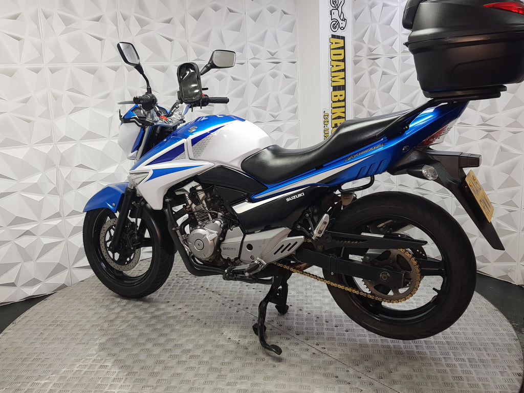 2016 Suzuki GW INAZUMA 250