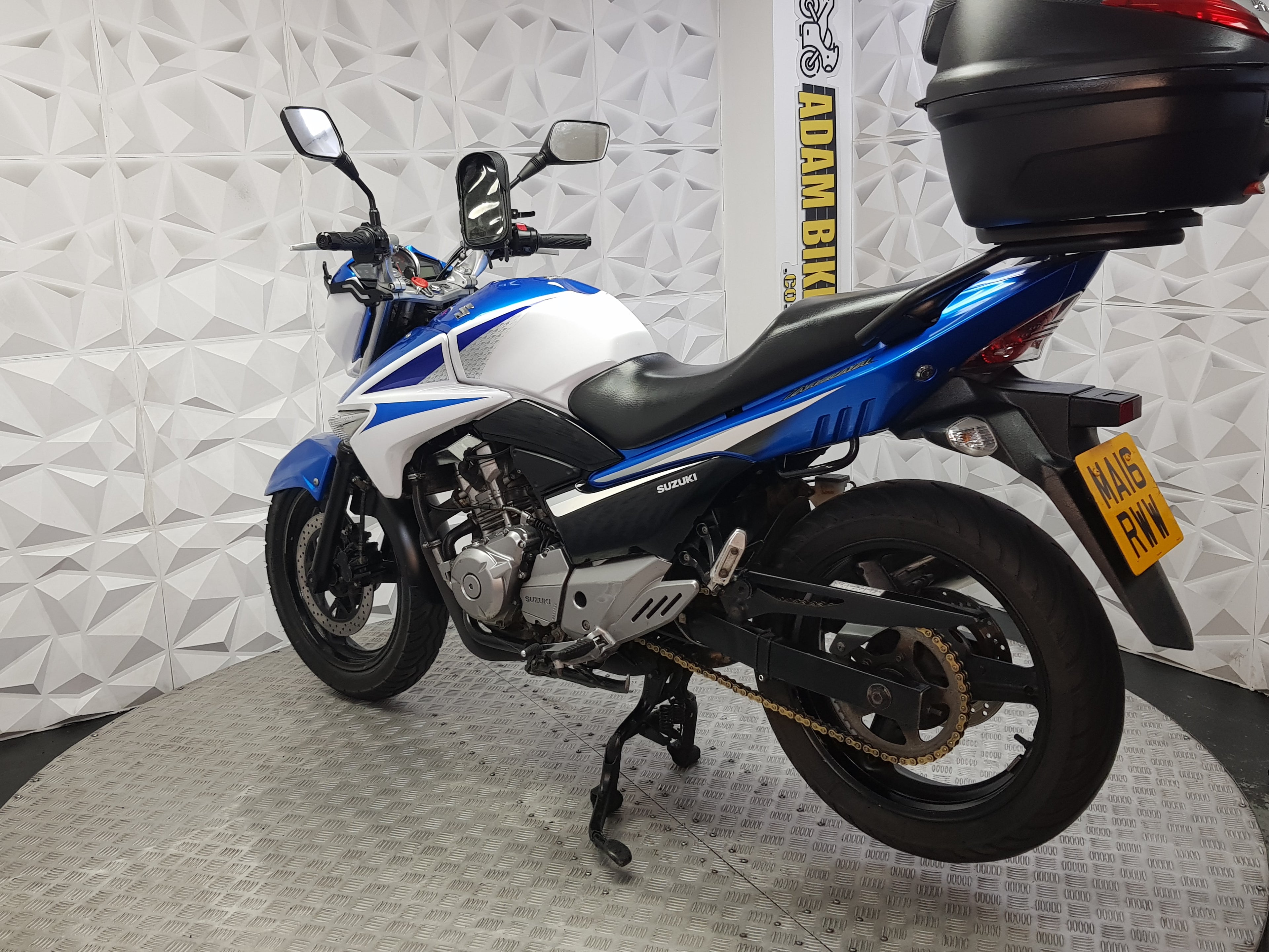 2016 Suzuki GW INAZUMA 250