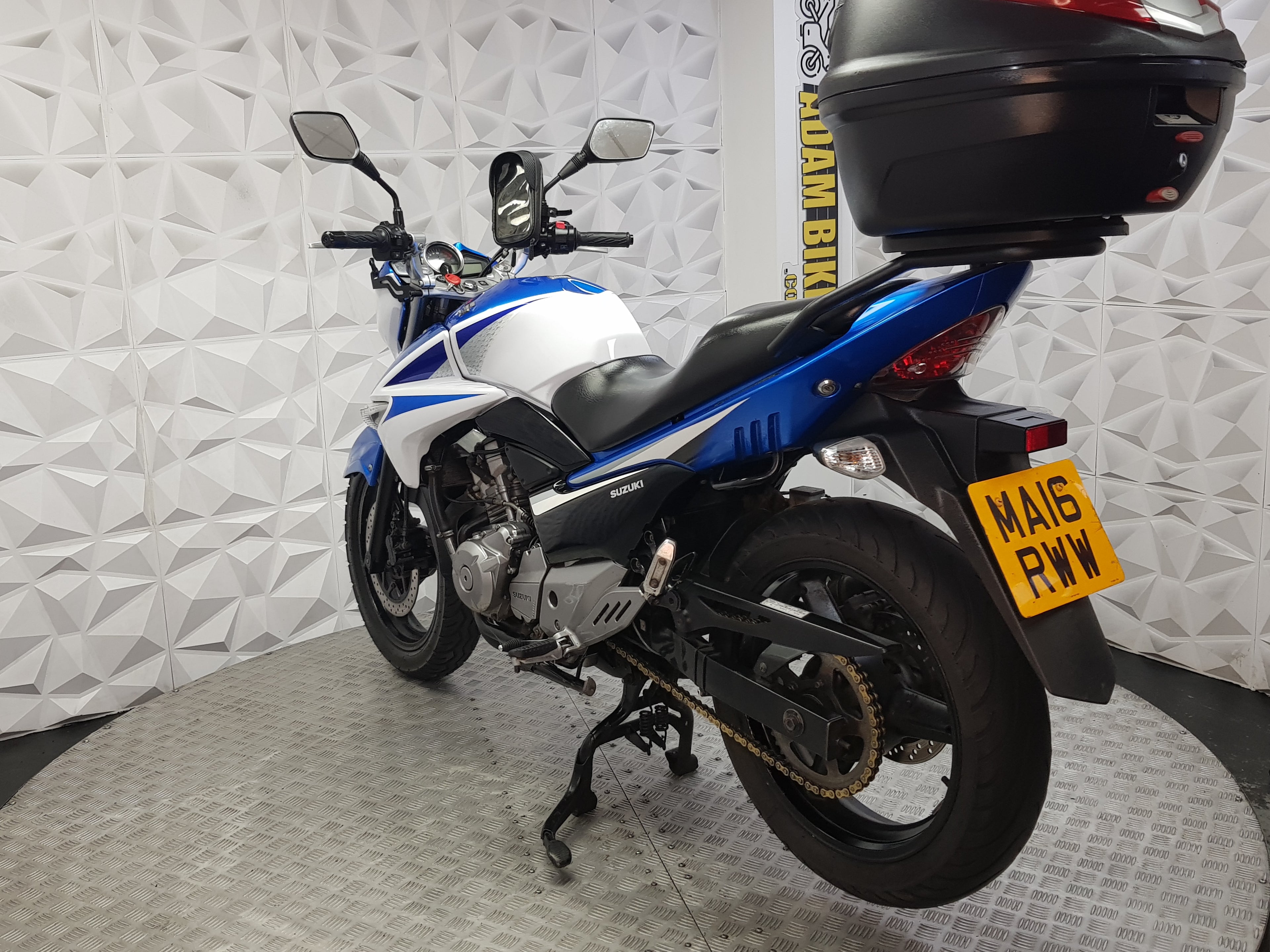 2016 Suzuki GW INAZUMA 250