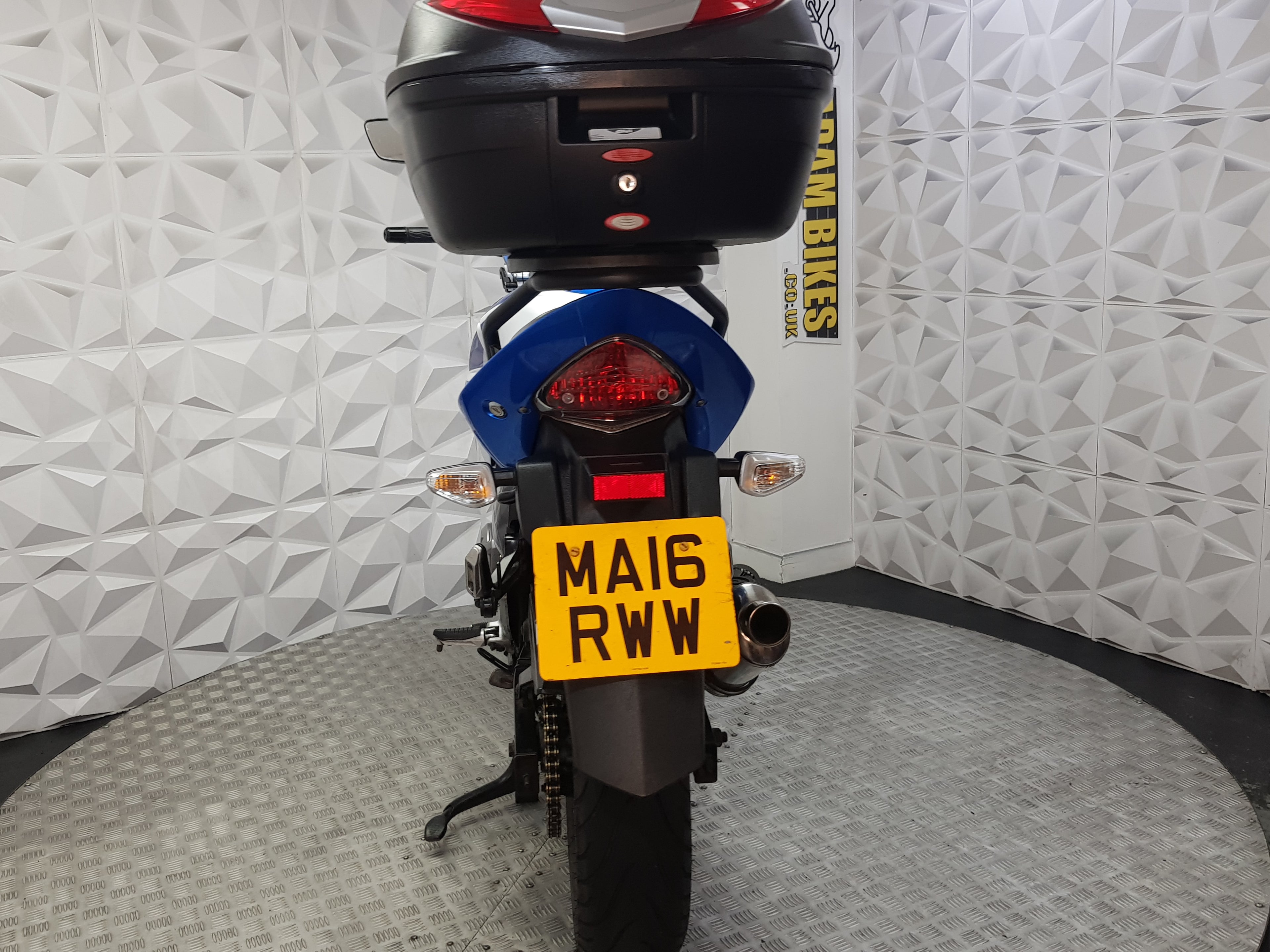 2016 Suzuki GW INAZUMA 250