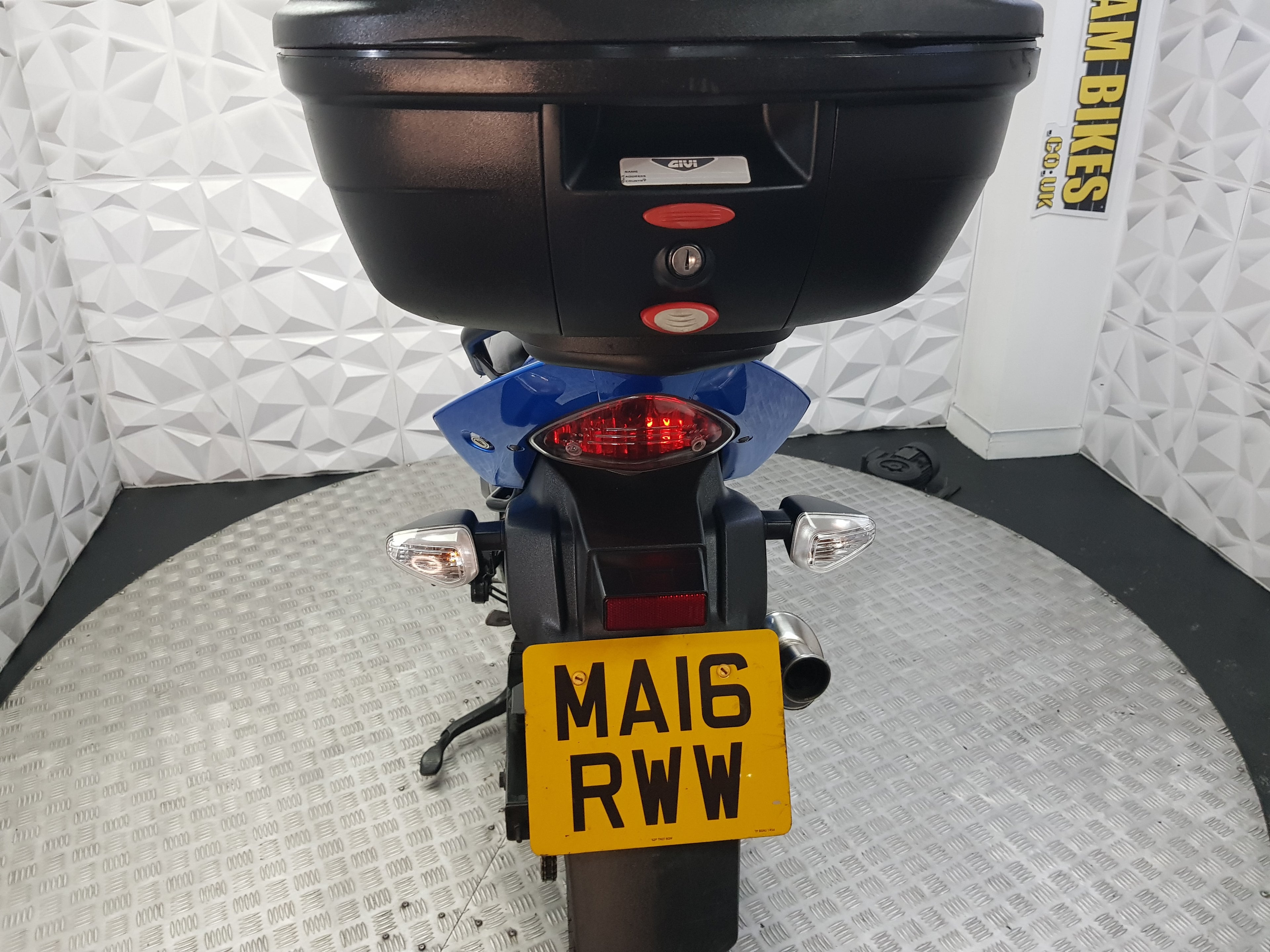 2016 Suzuki GW INAZUMA 250