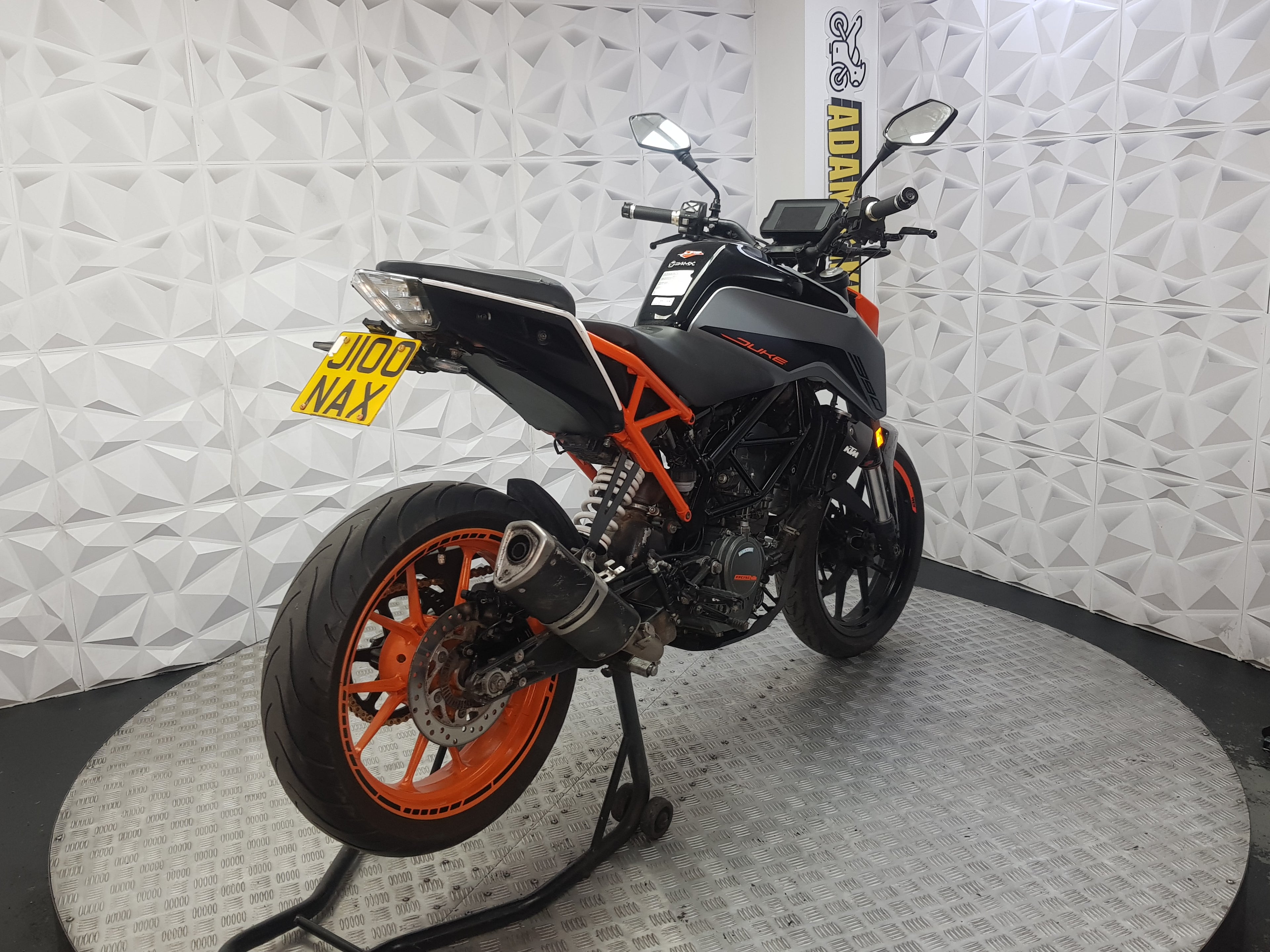 2020 KTM DUKE 125 ABS