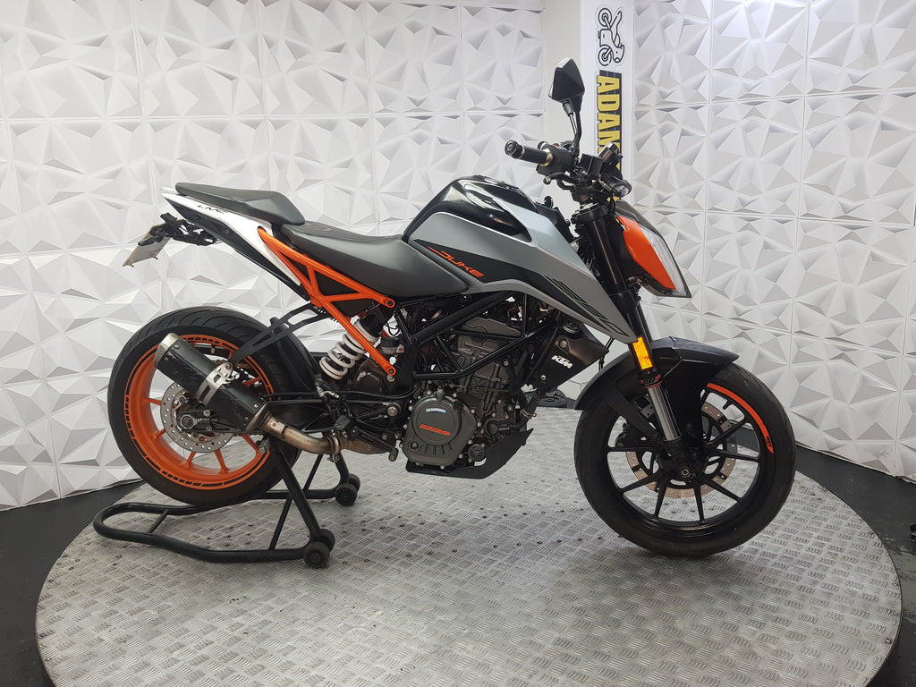 2020 KTM DUKE 125 ABS
