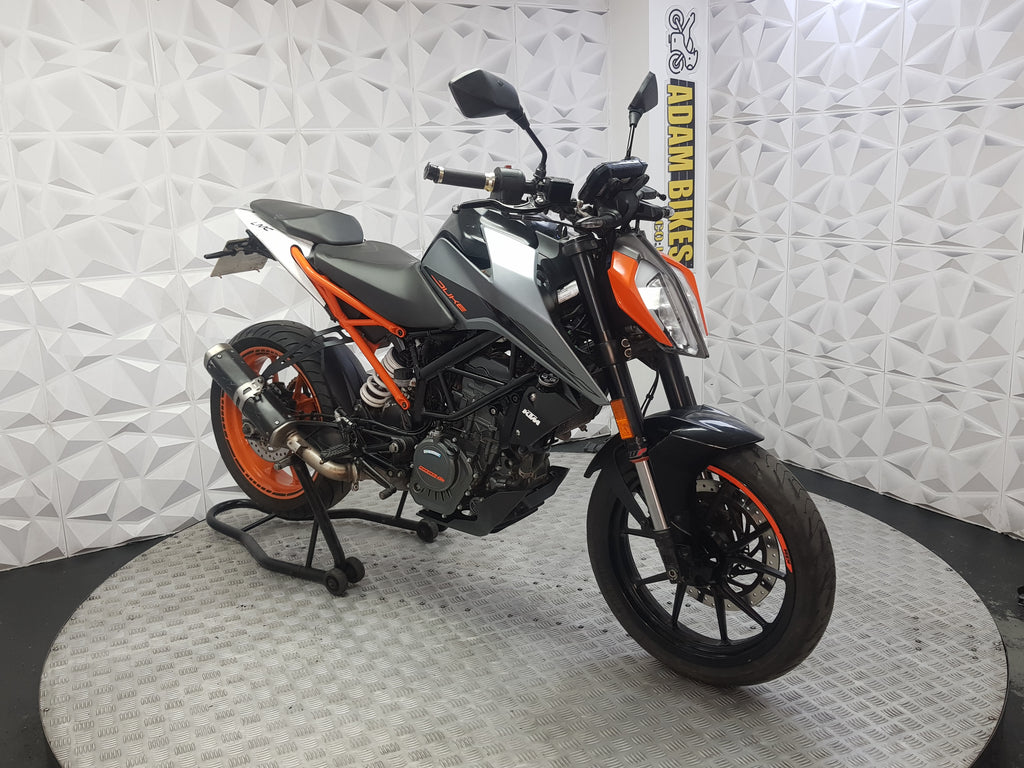 2020 KTM DUKE 125 ABS
