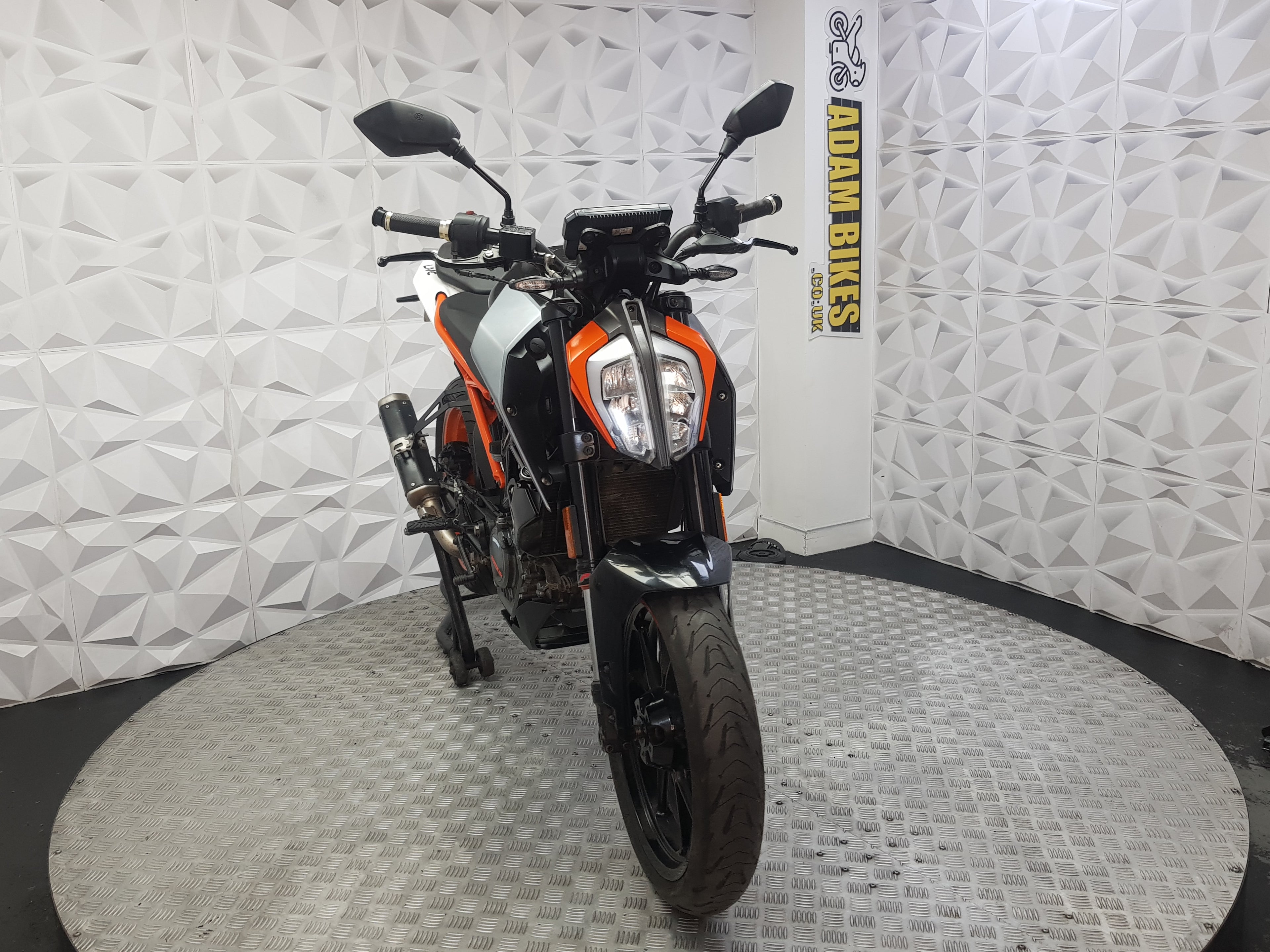 2020 KTM DUKE 125 ABS