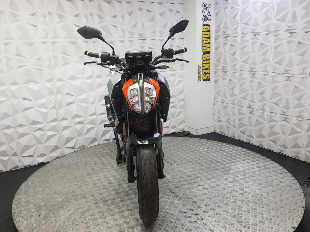 2020 KTM DUKE 125 ABS