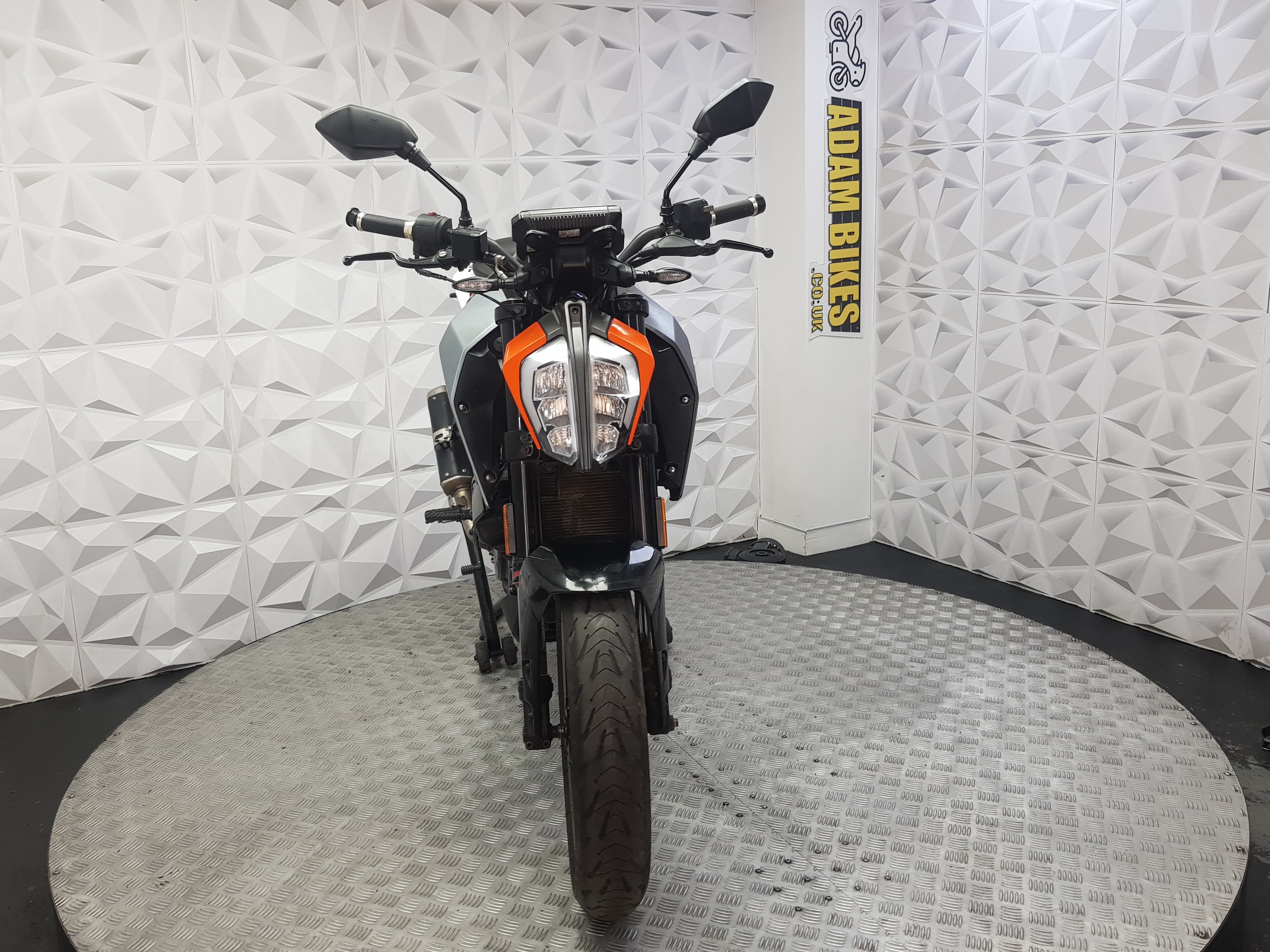 2020 KTM DUKE 125 ABS