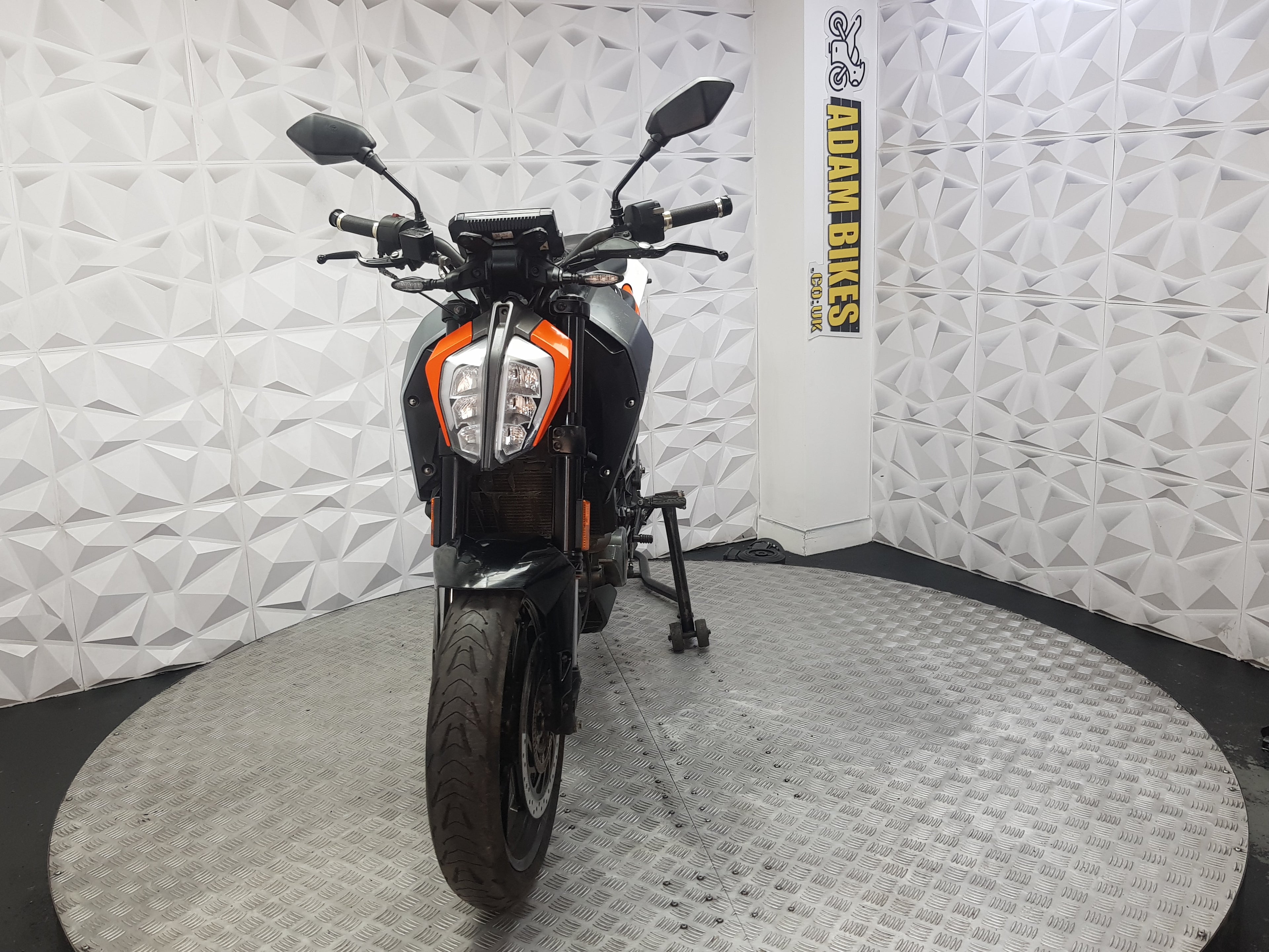 2020 KTM DUKE 125 ABS