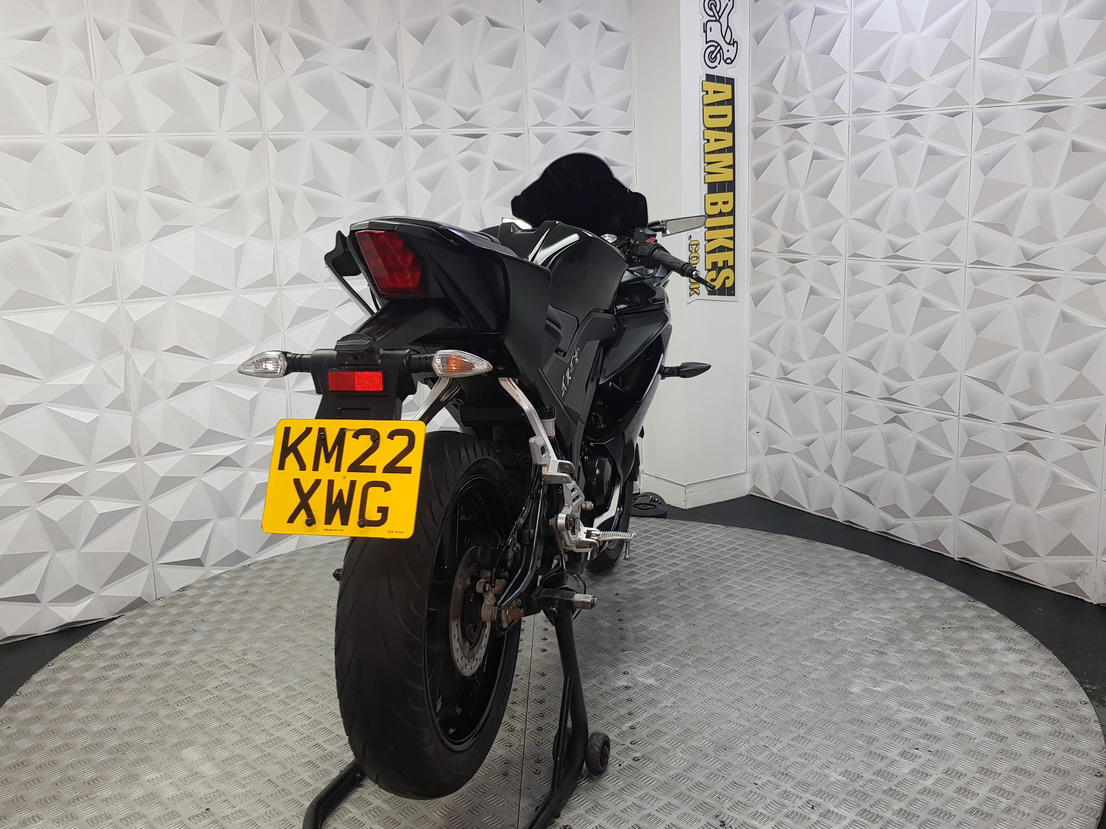 2022 YZF-R125 YAMAHA