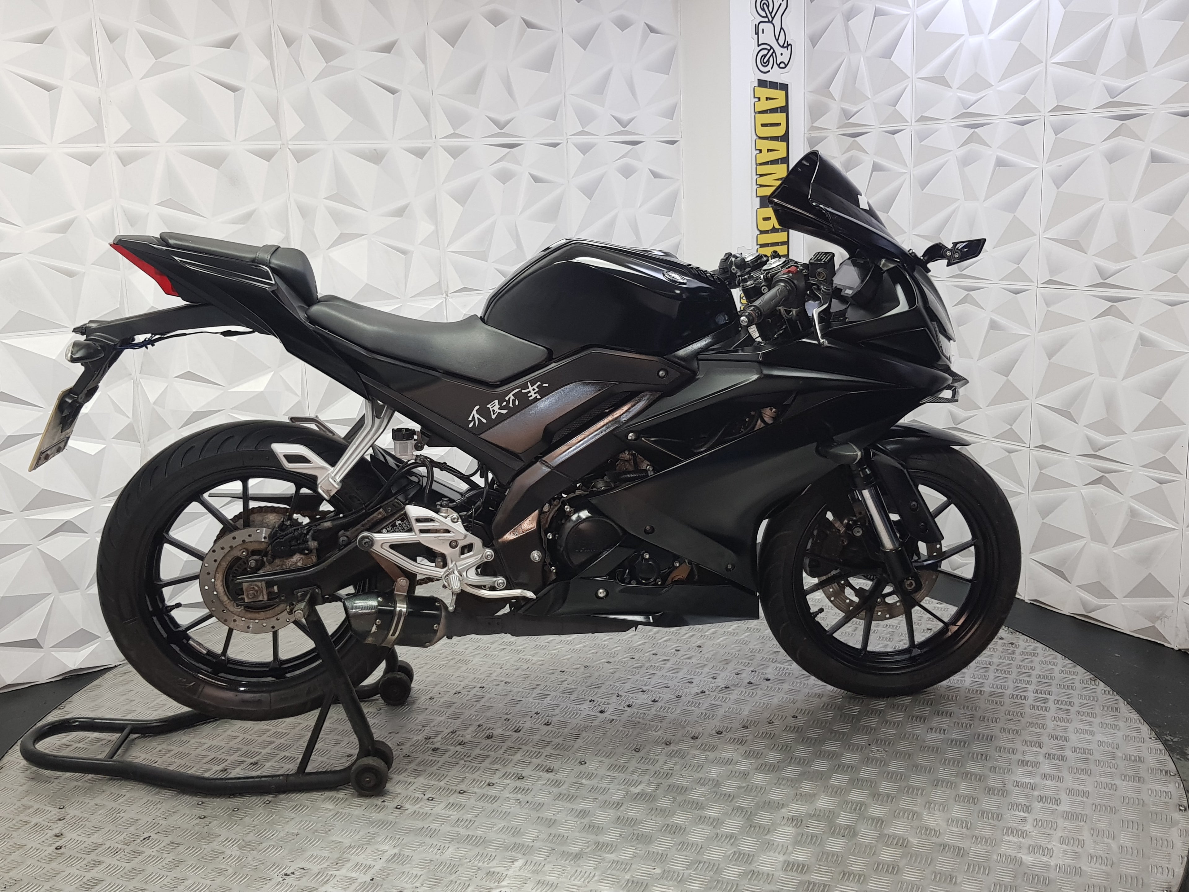 2022 YZF-R125 YAMAHA