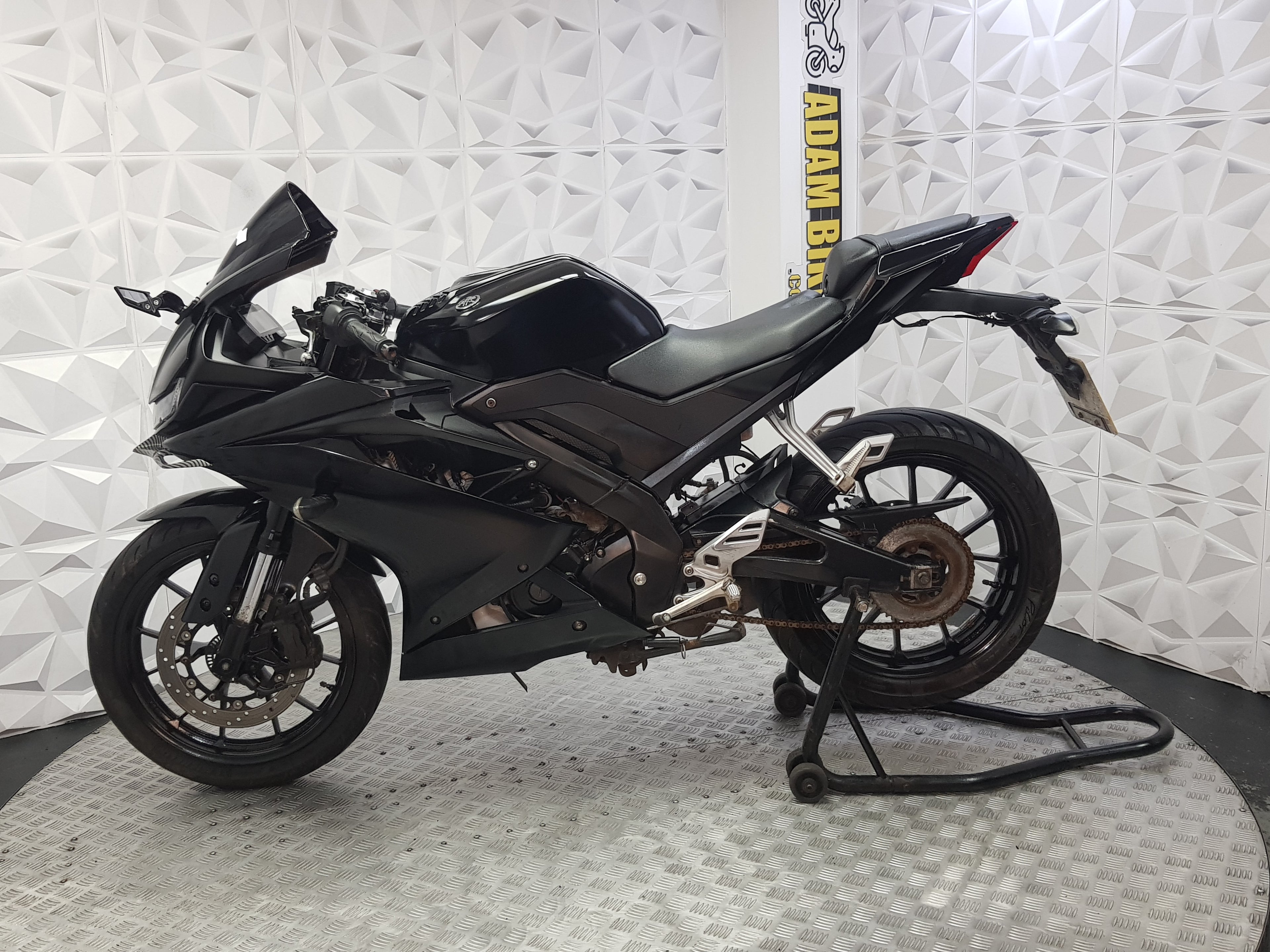 2022 YZF-R125 YAMAHA