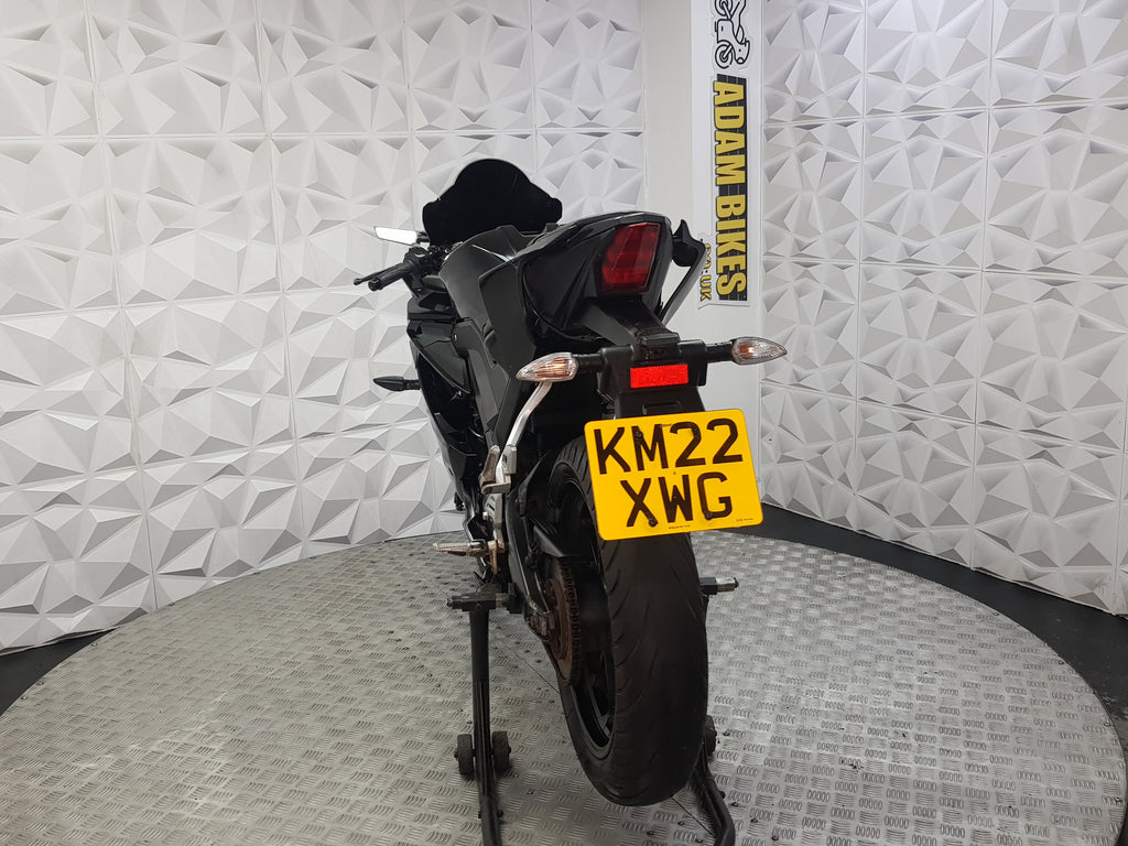 2022 YZF-R125 YAMAHA