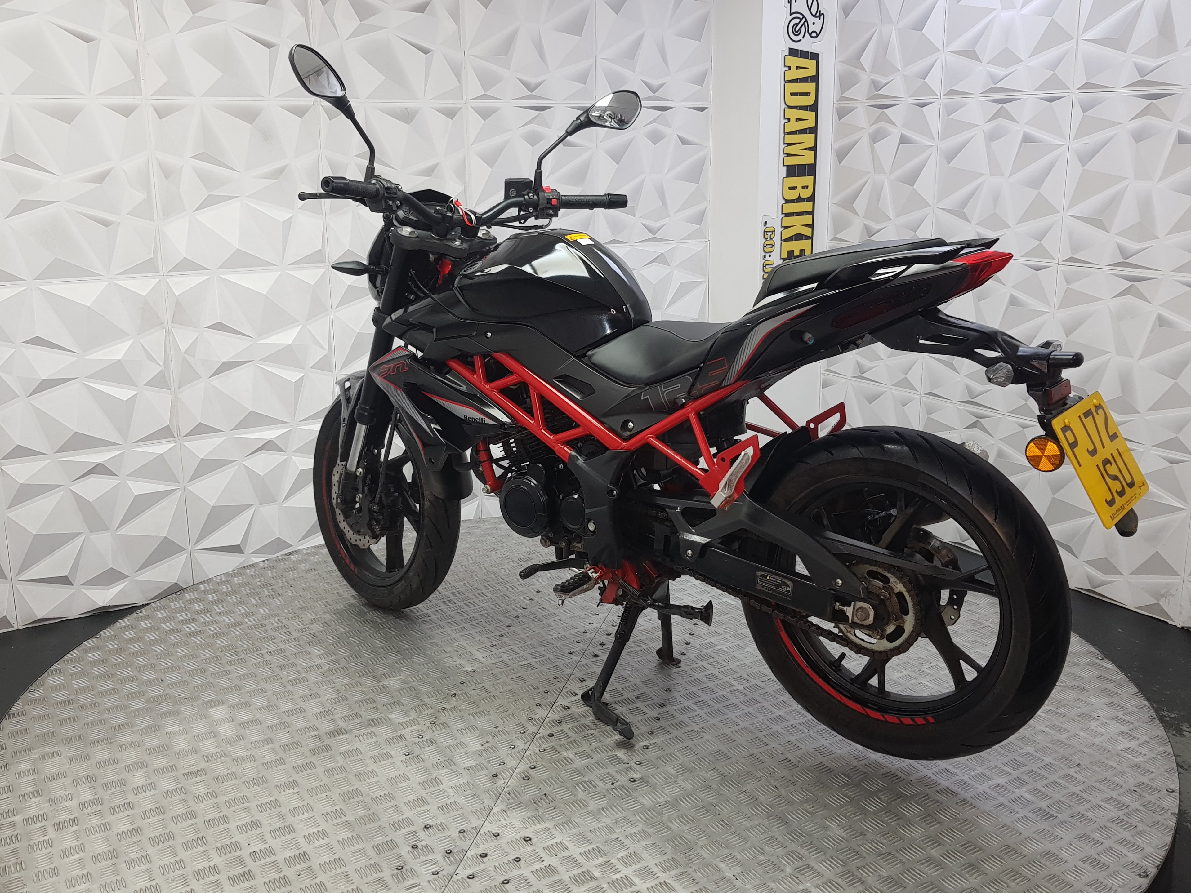 2022 BENELLI BN 125