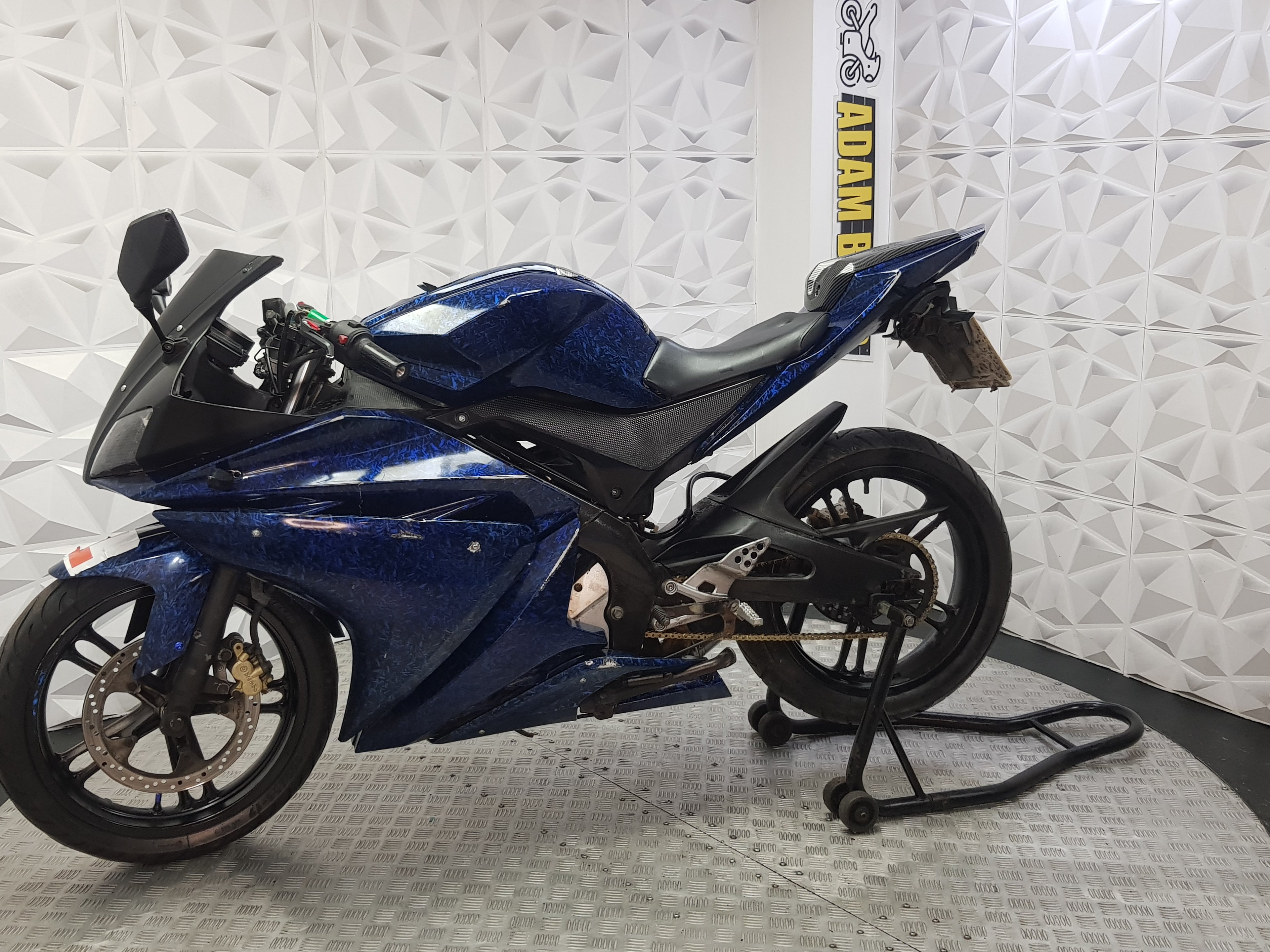 2012 YAMAHA YZF R125