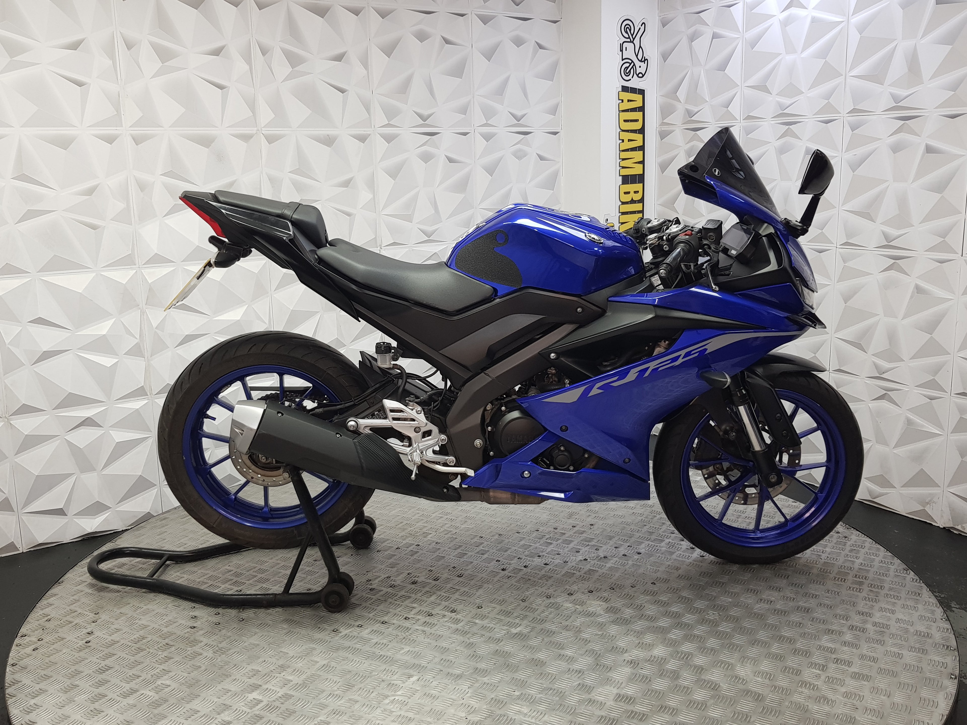 2021 Yamaha R125 ABS