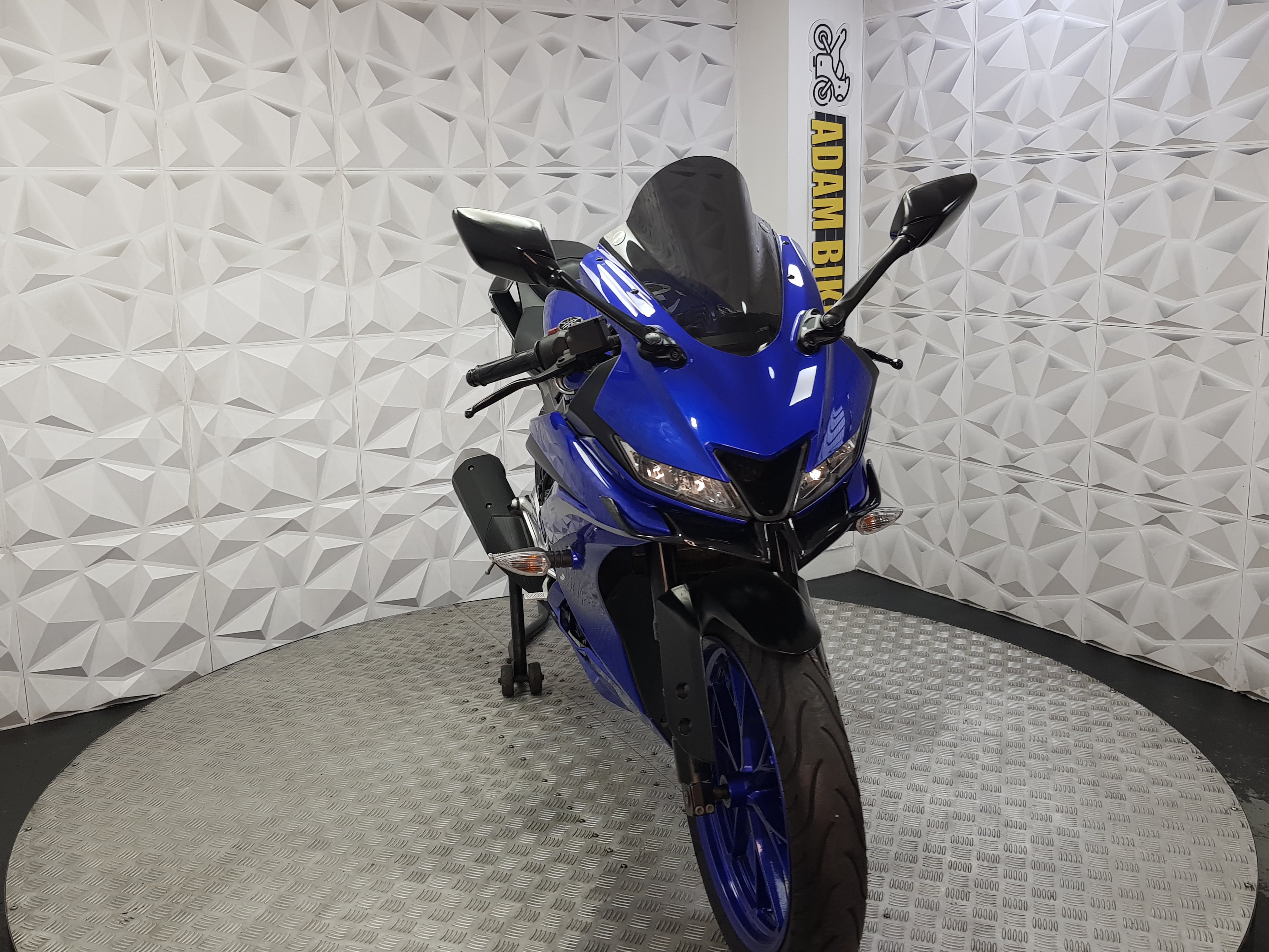 2021 Yamaha R125 ABS