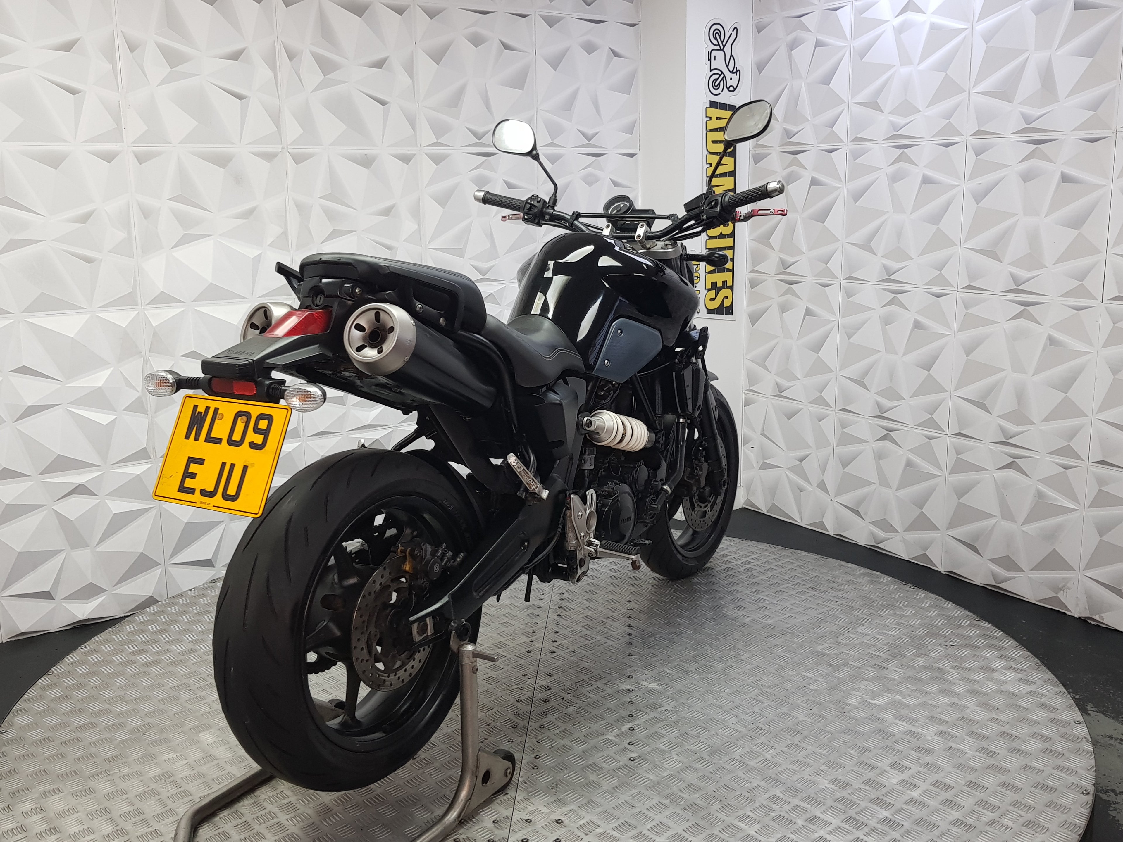2009 YAMAHA MT03