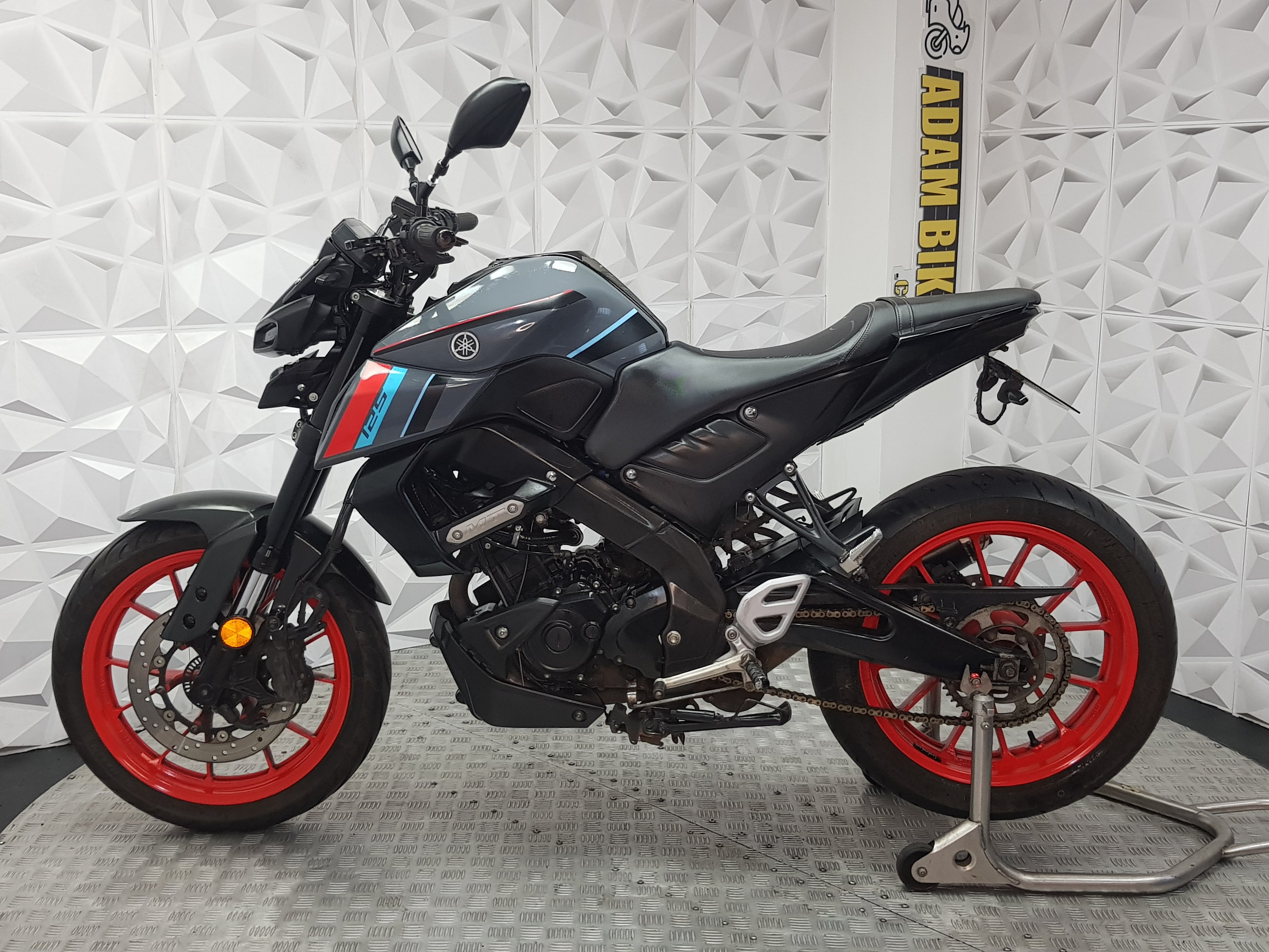 2021 YAMAHA MT125 ABS