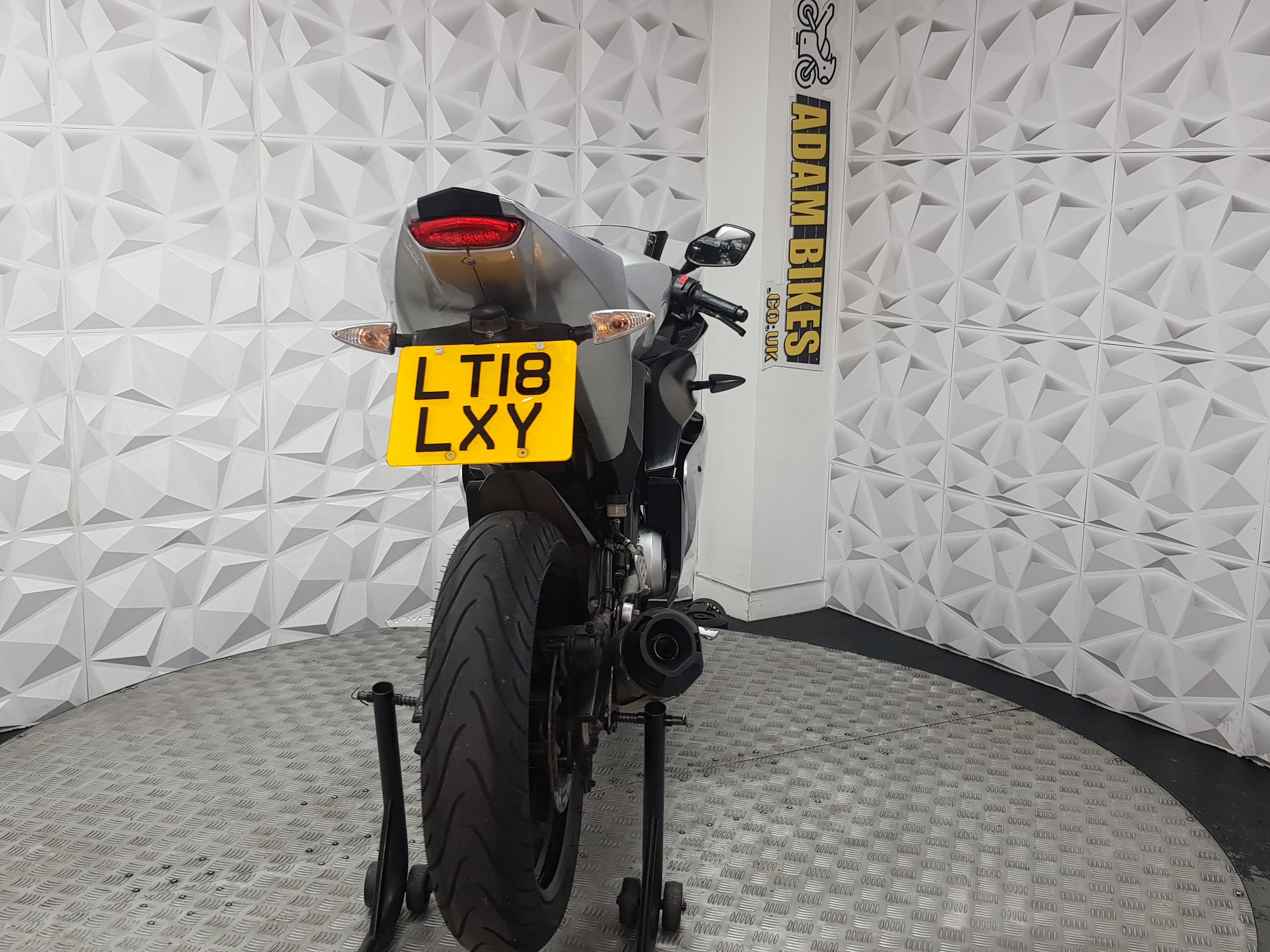 2018 YAMAHA YZF R125 ABS