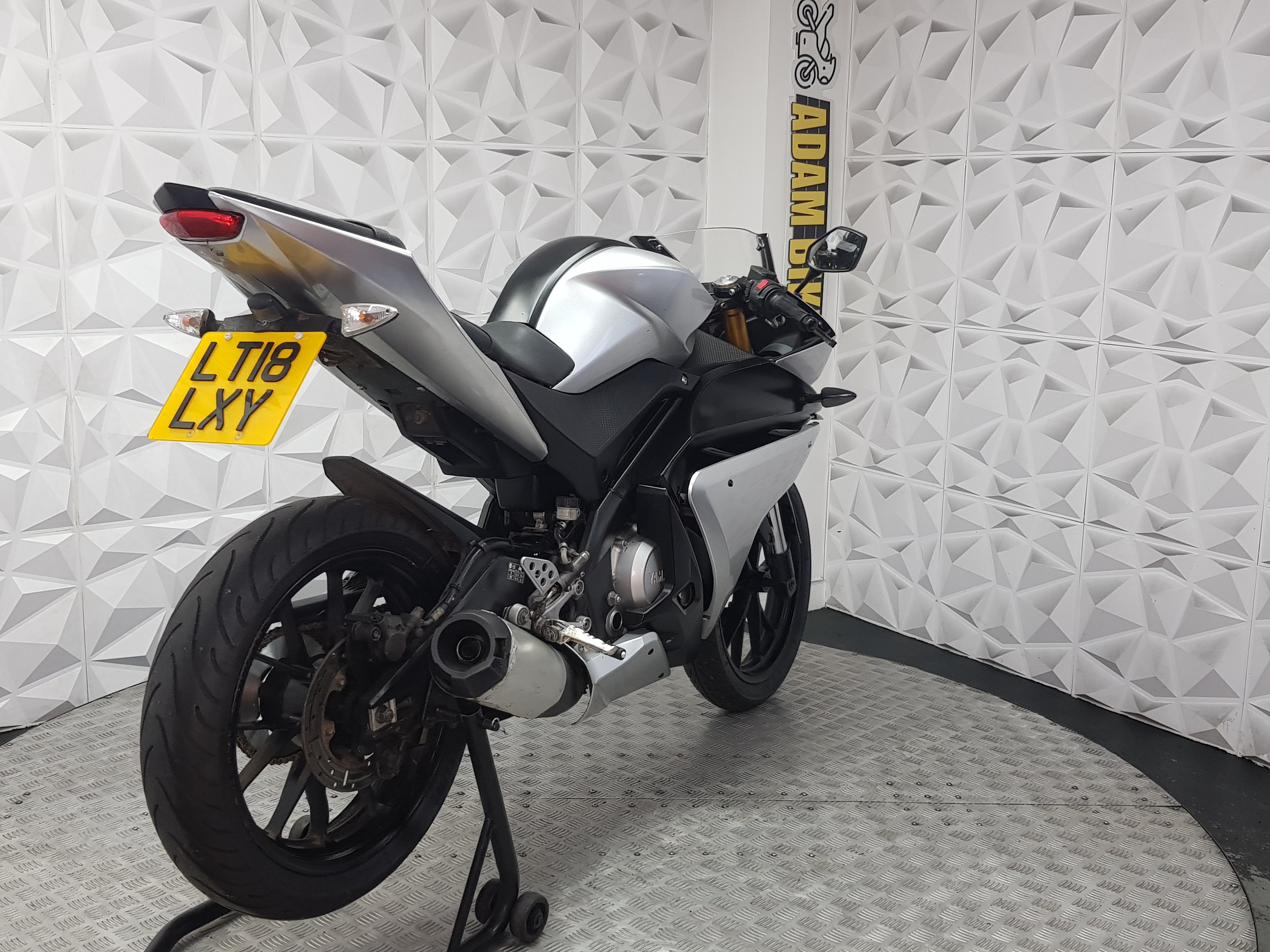 2018 YAMAHA YZF R125 ABS