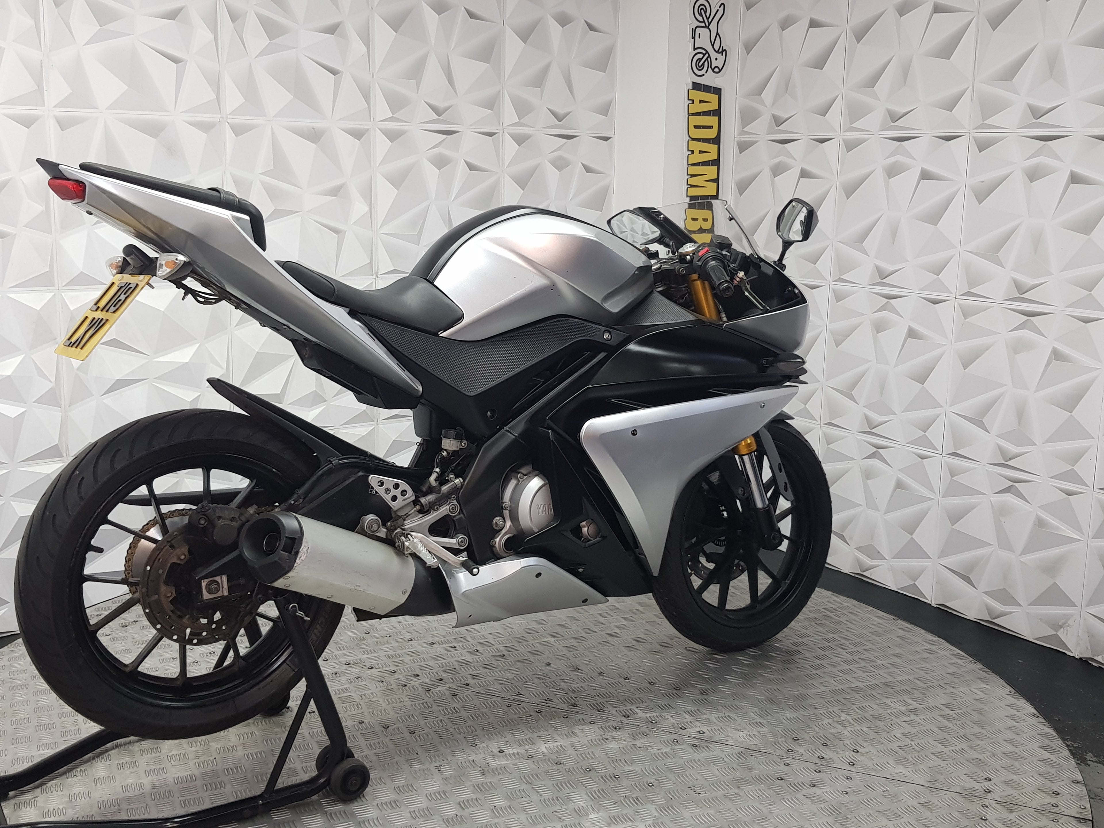 2018 YAMAHA YZF R125 ABS