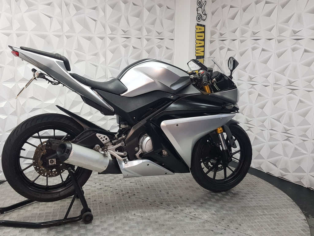 2018 YAMAHA YZF R125 ABS