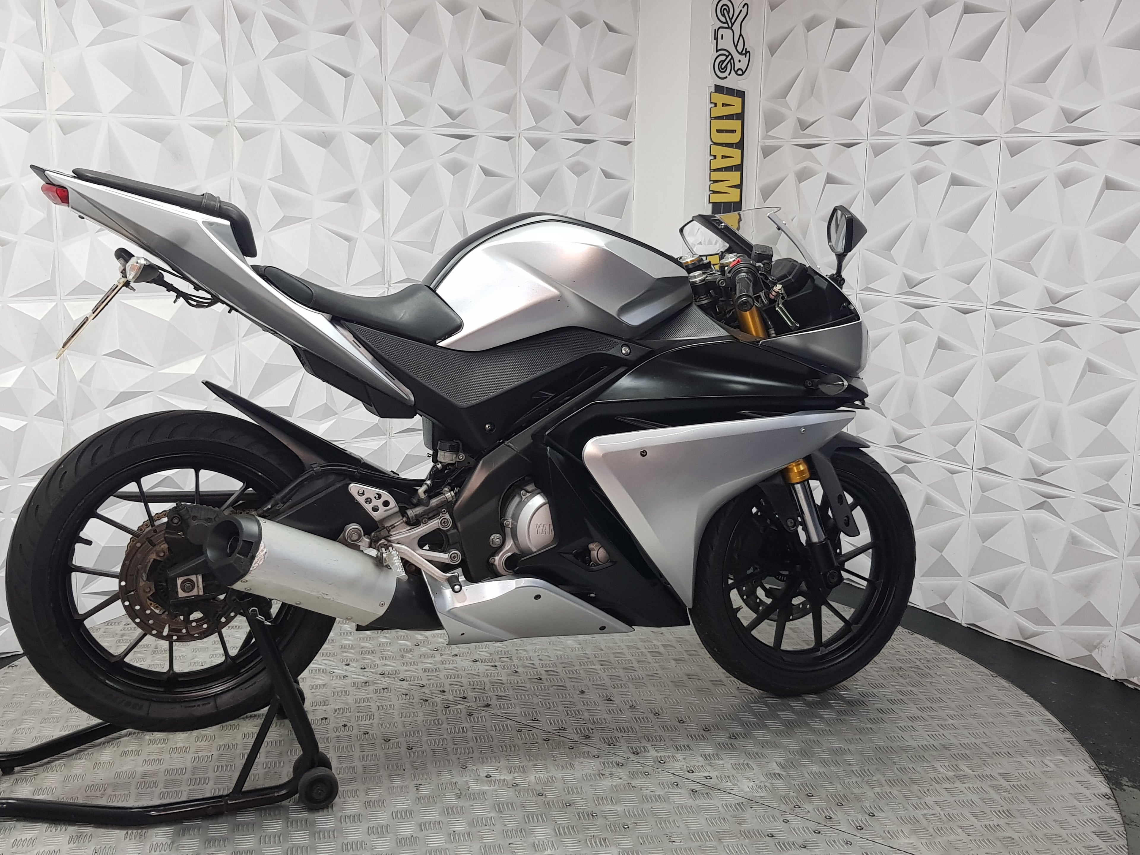 2018 YAMAHA YZF R125 ABS
