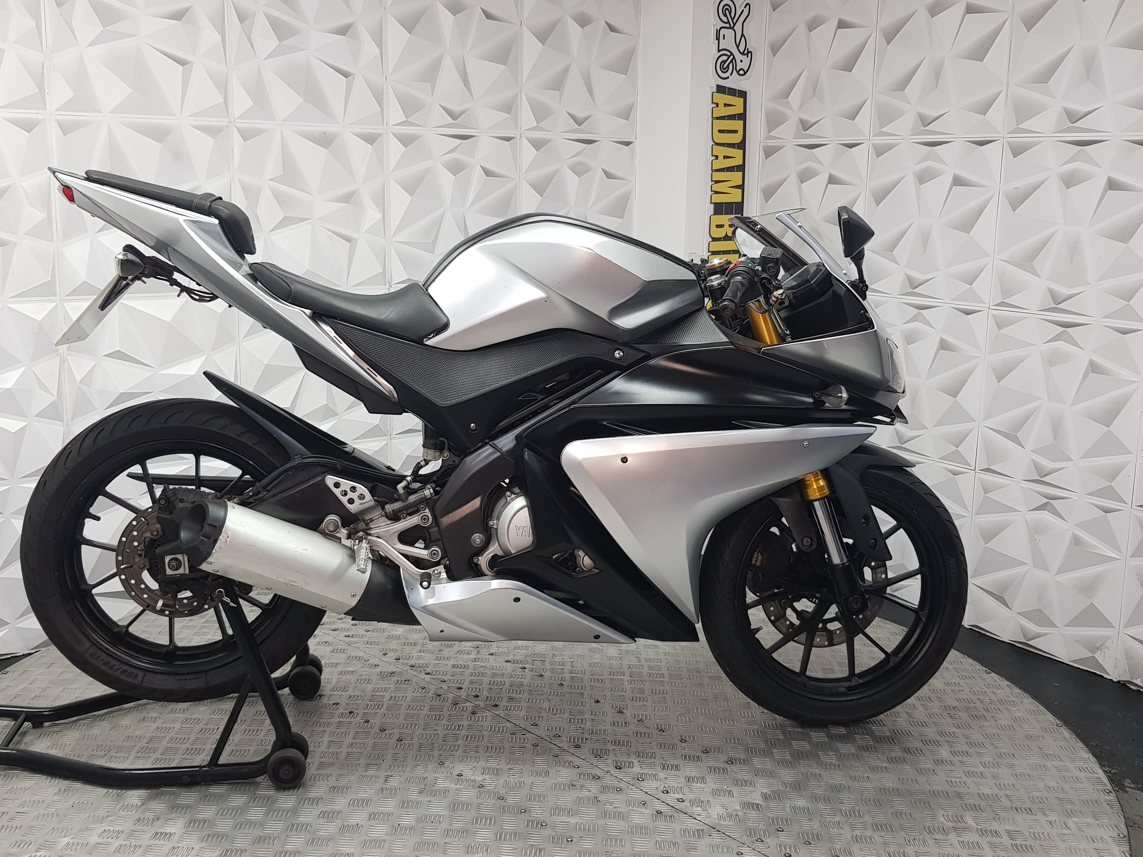 2018 YAMAHA YZF R125 ABS