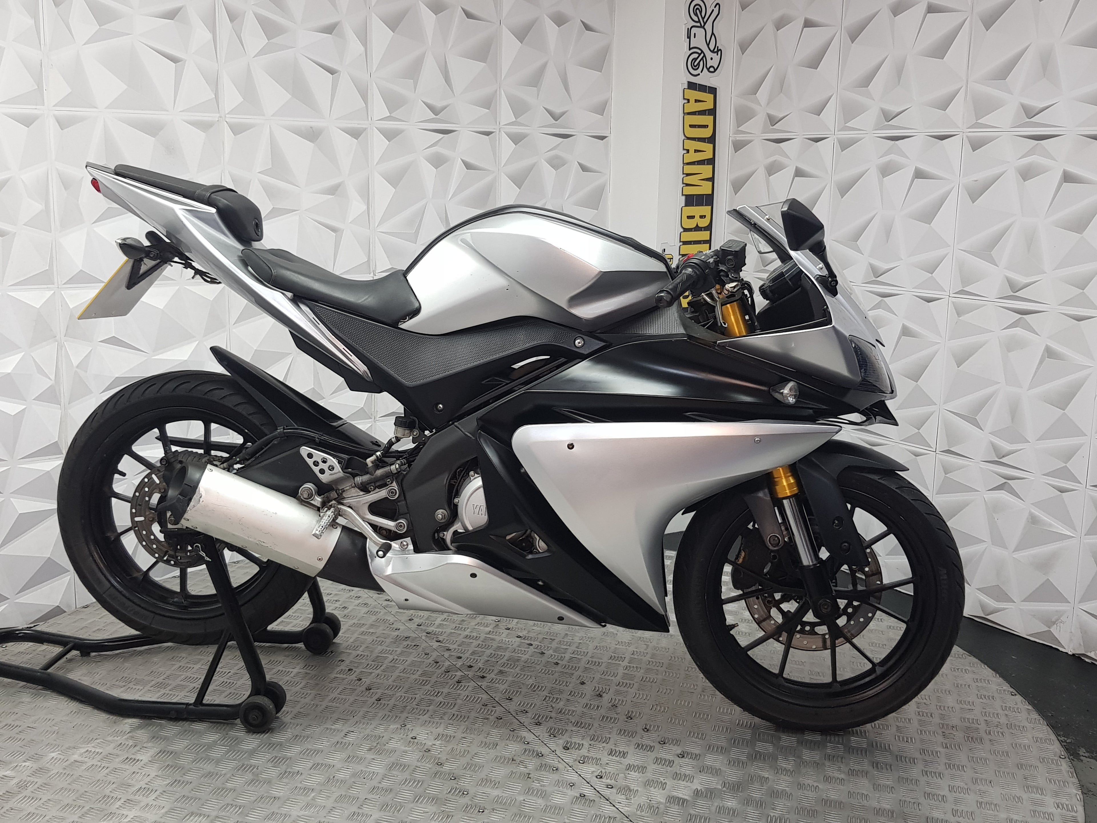 2018 YAMAHA YZF R125 ABS