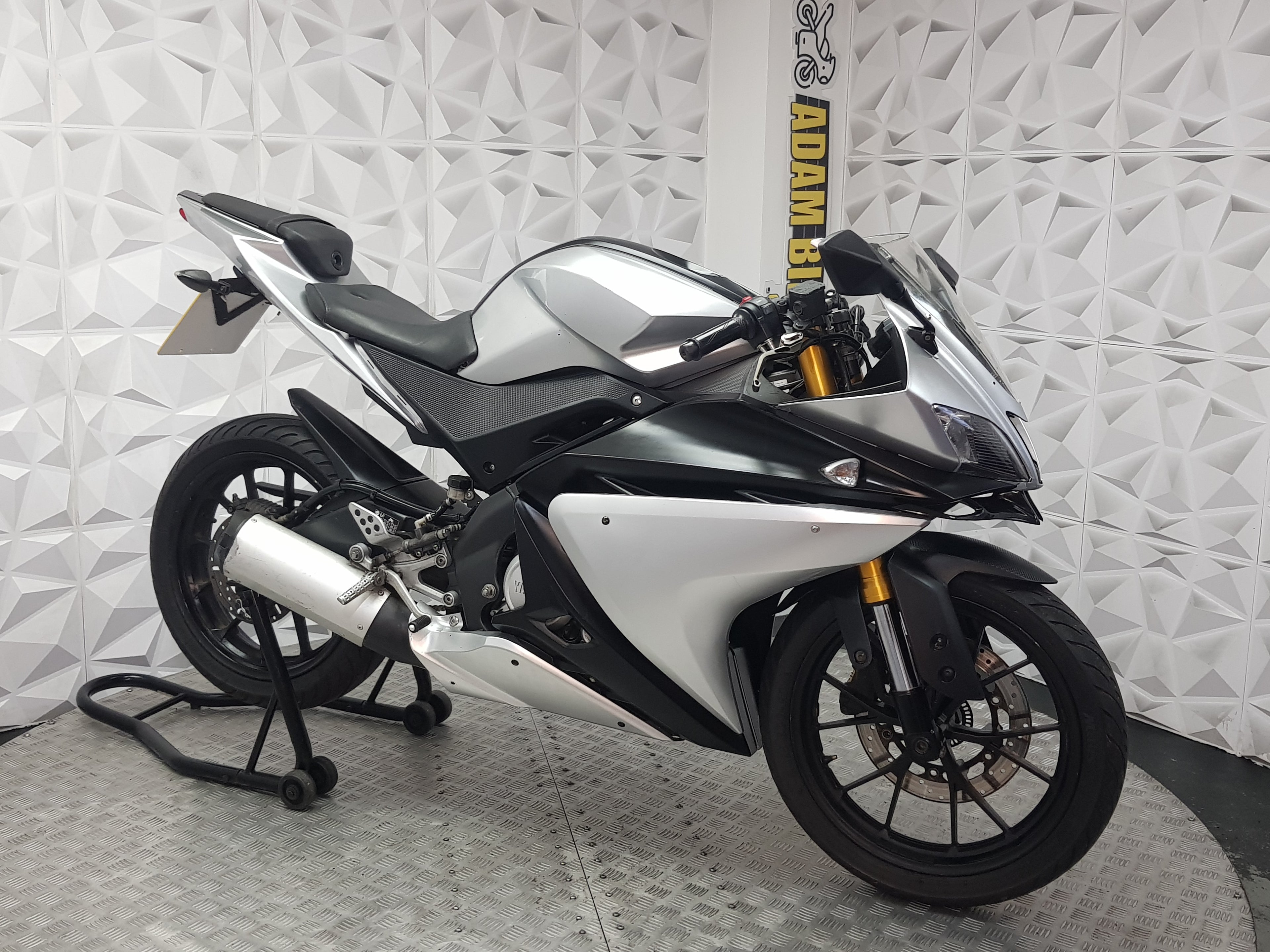 2018 YAMAHA YZF R125 ABS