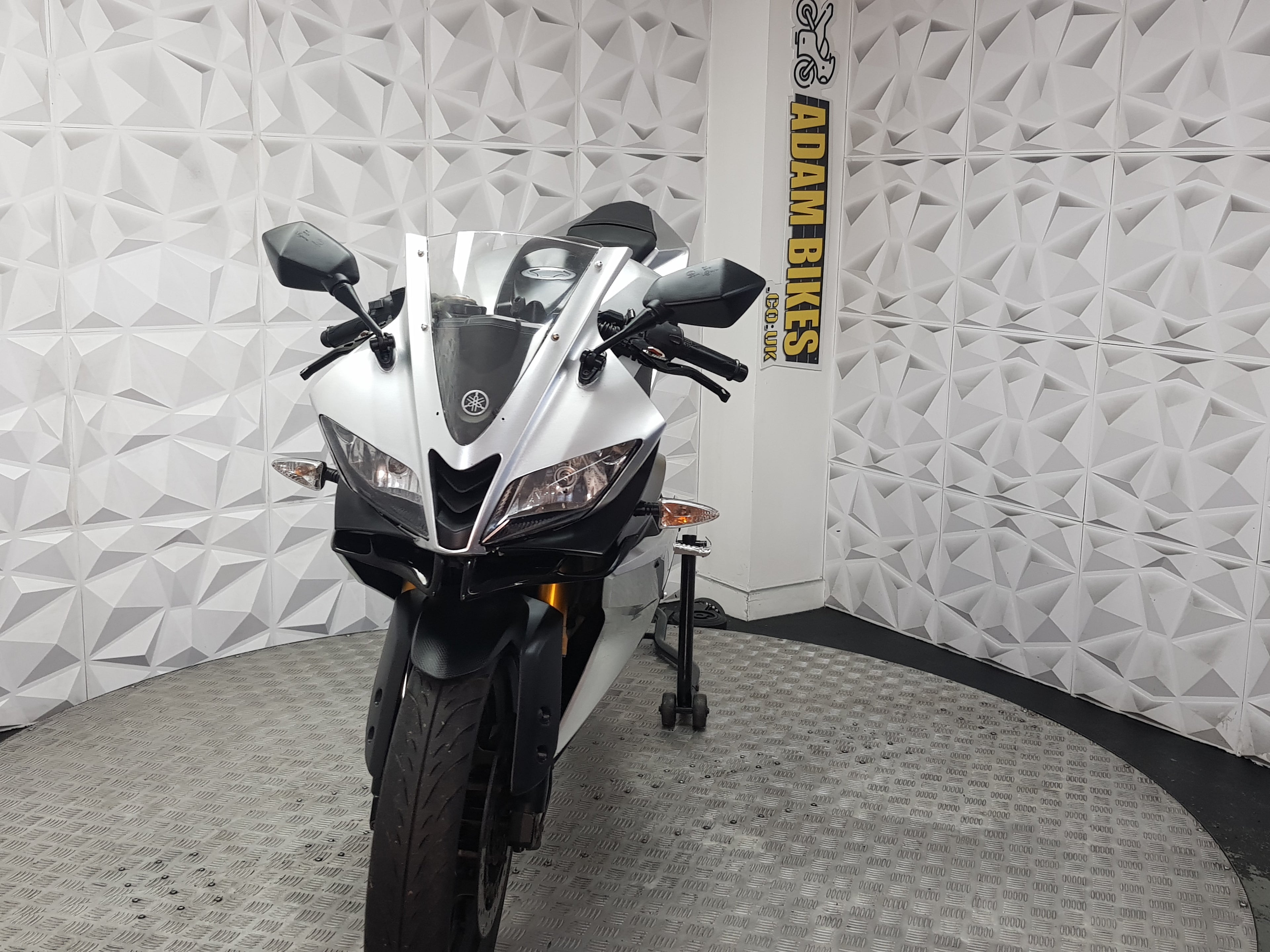 2018 YAMAHA YZF R125 ABS