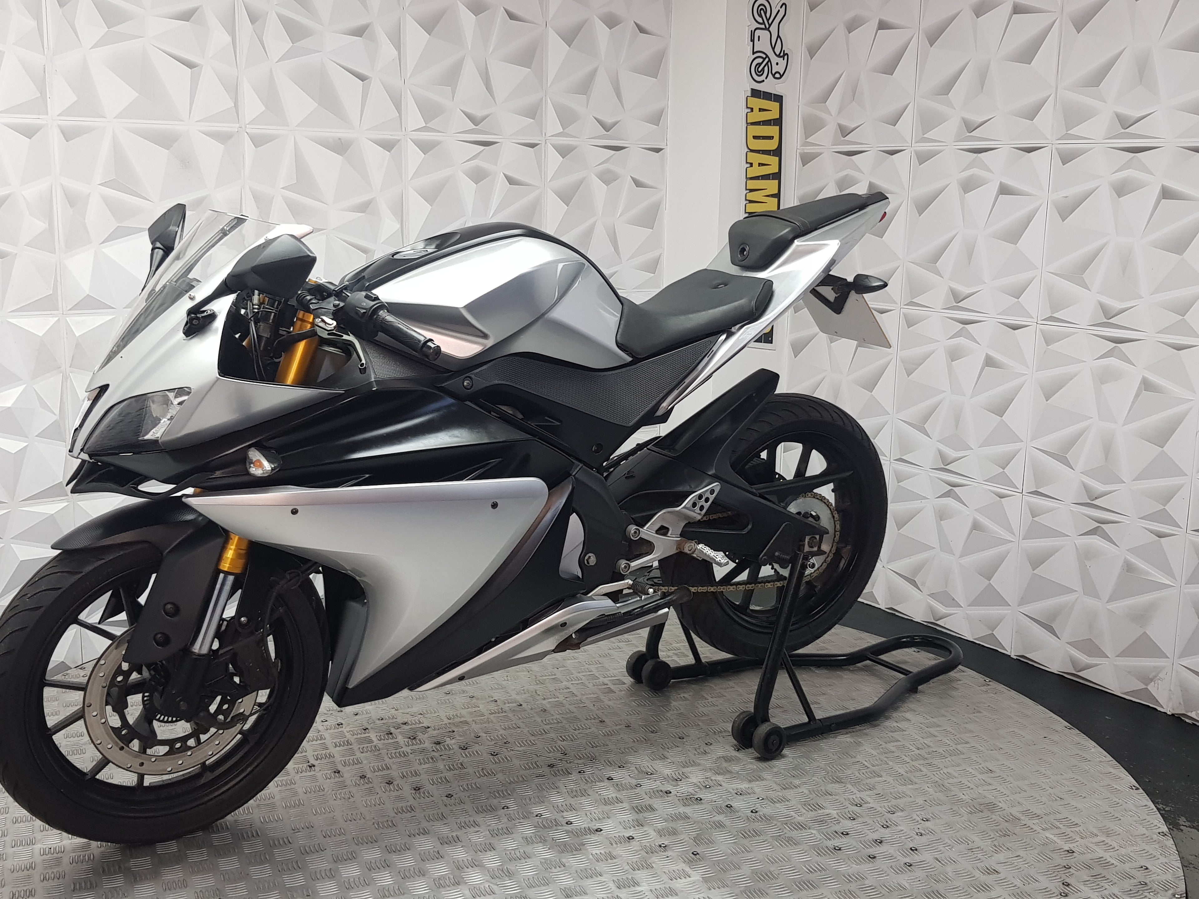 2018 YAMAHA YZF R125 ABS