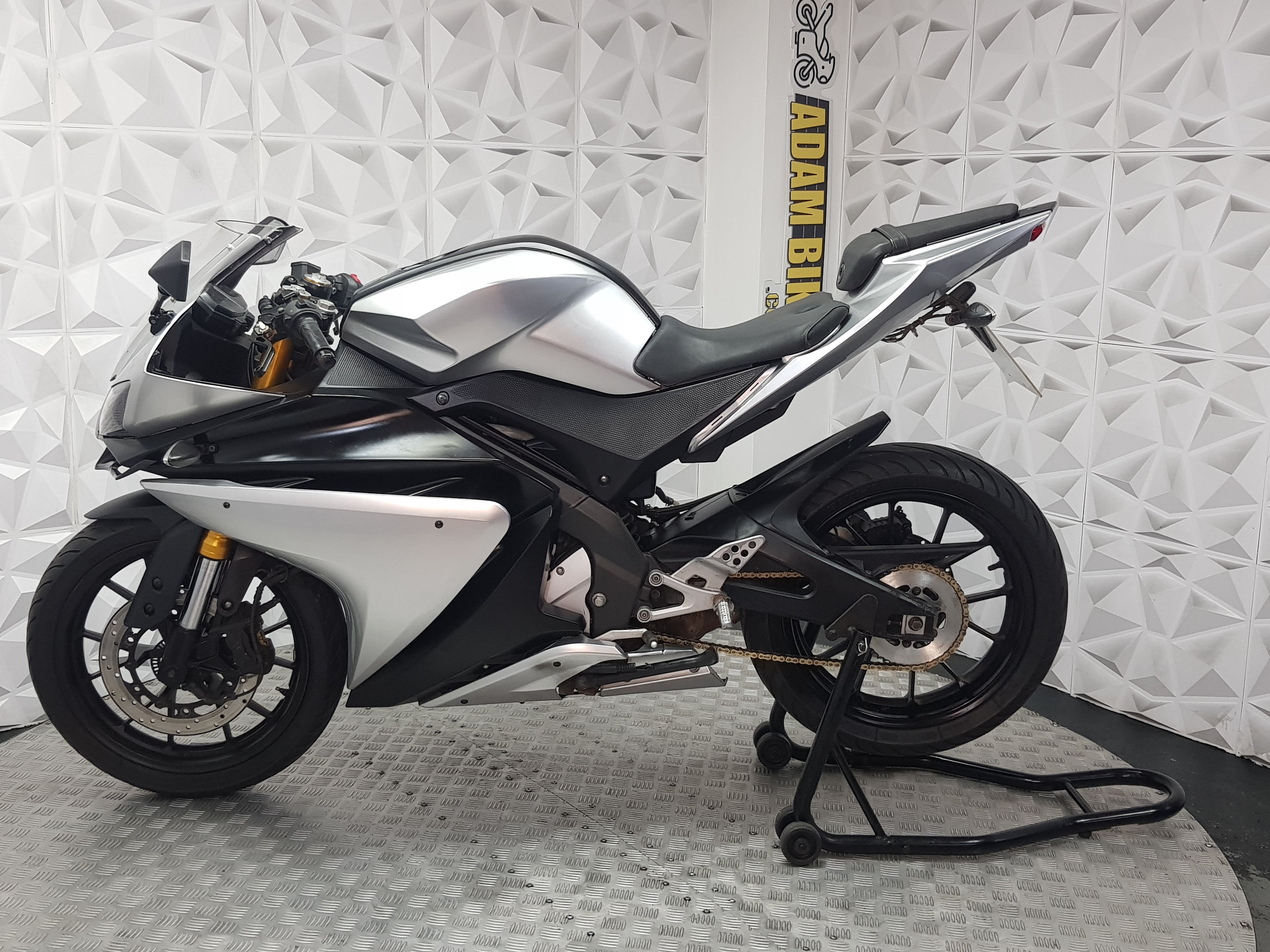 2018 YAMAHA YZF R125 ABS
