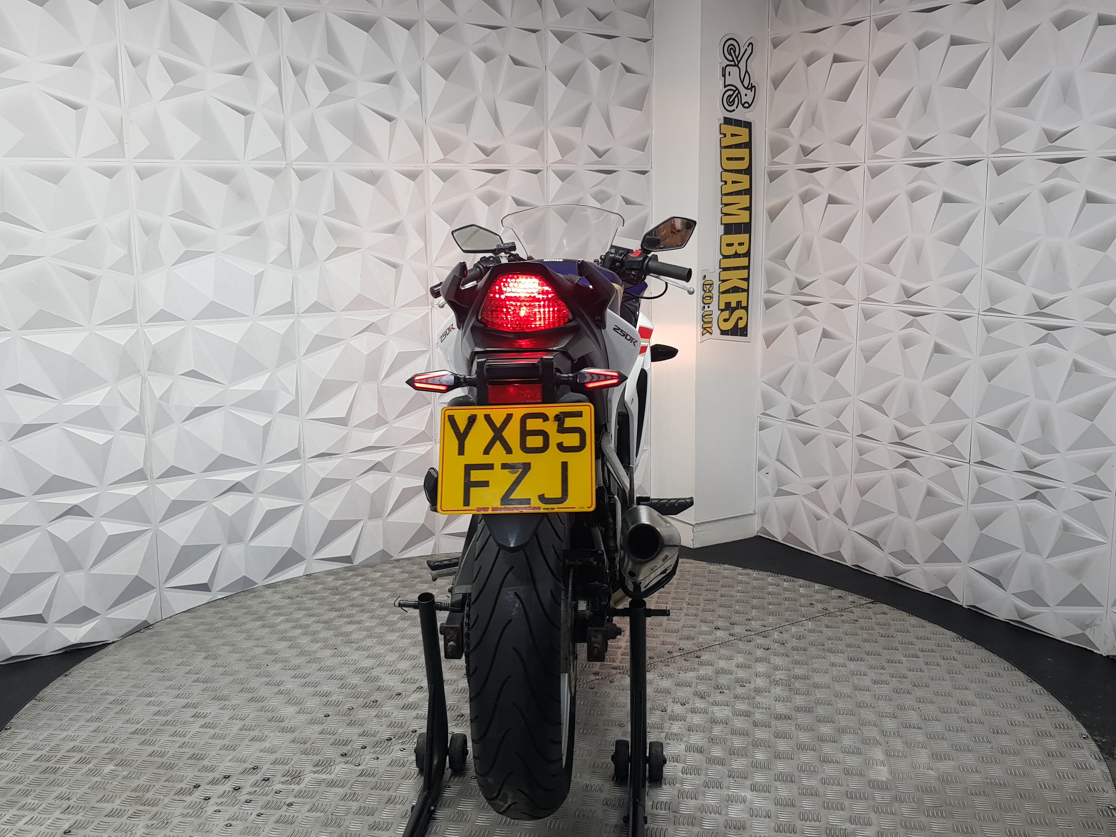 2015 Honda CBR250R
