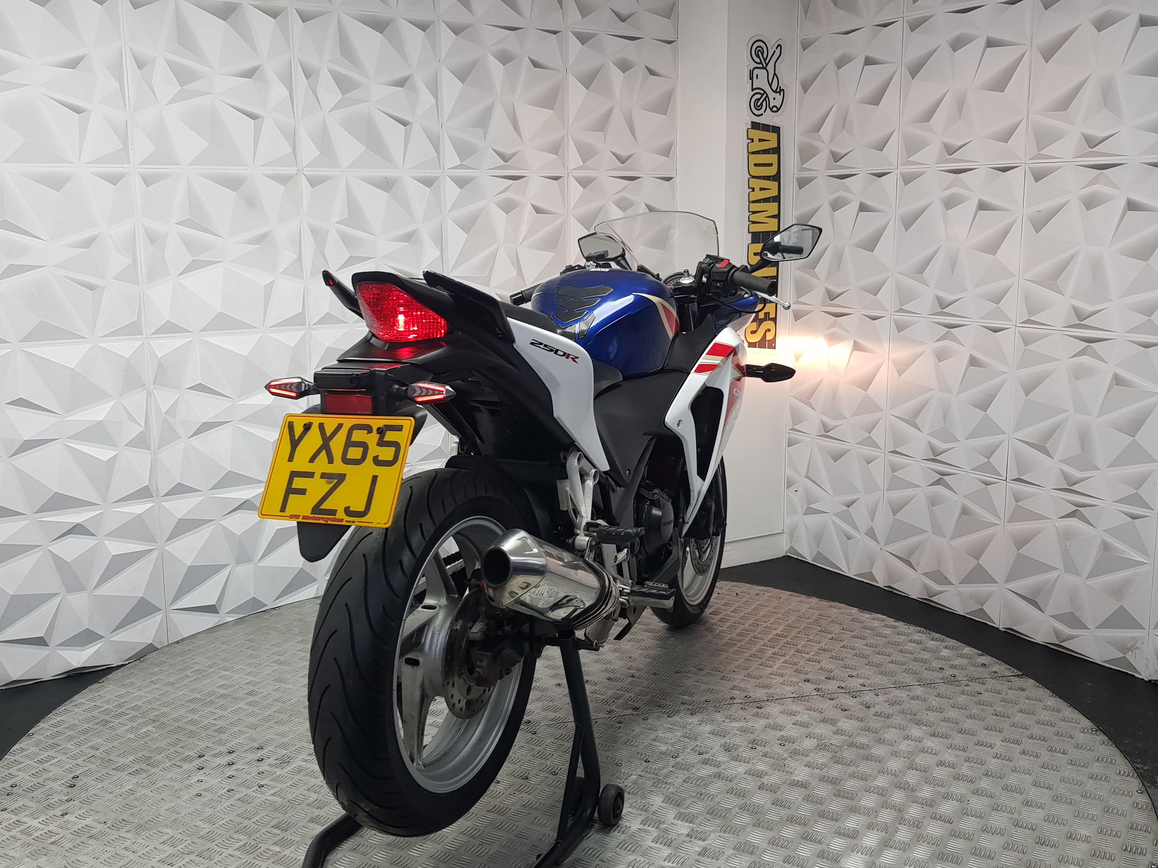 2015 Honda CBR250R