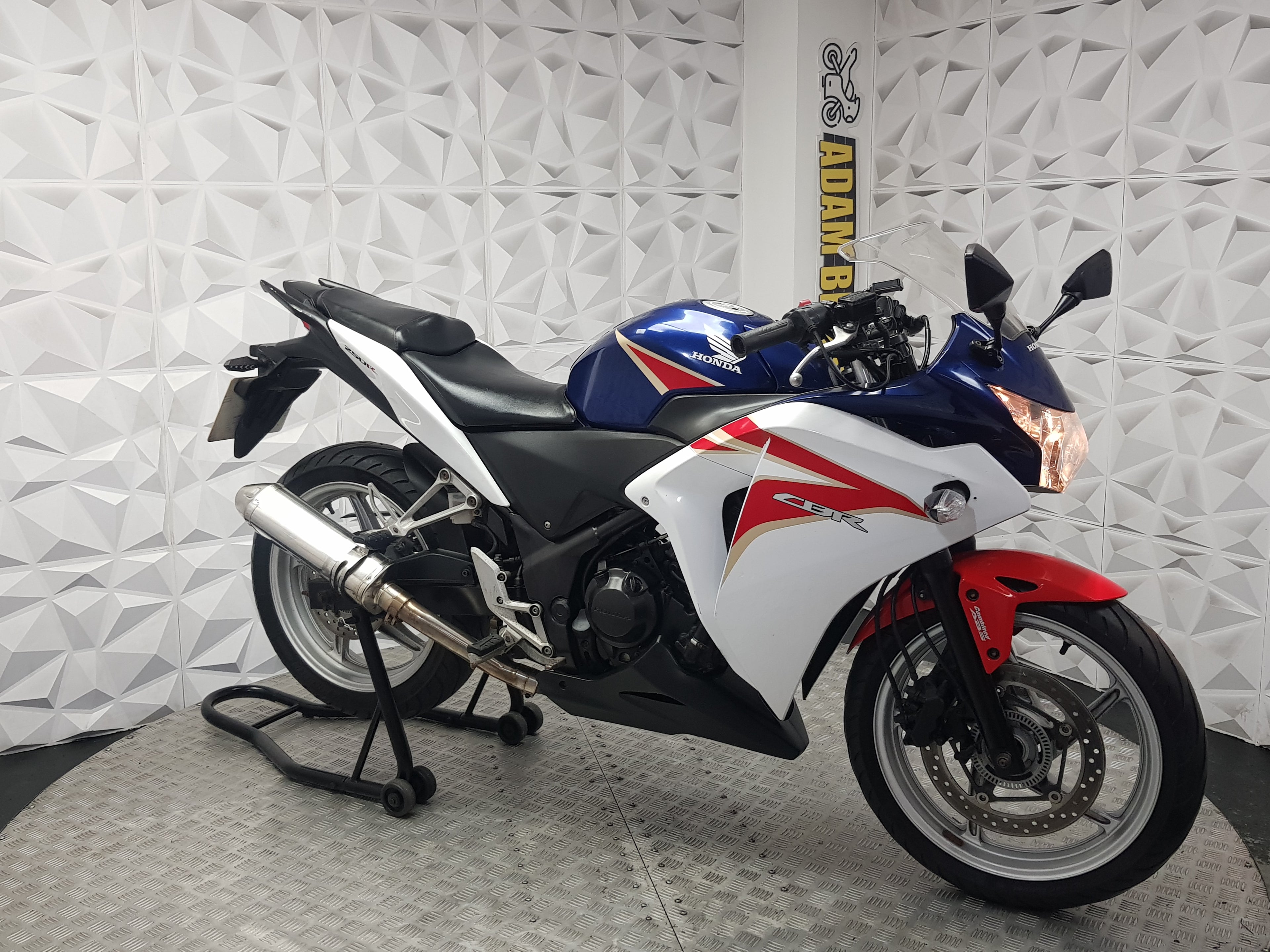 2015 Honda CBR250R