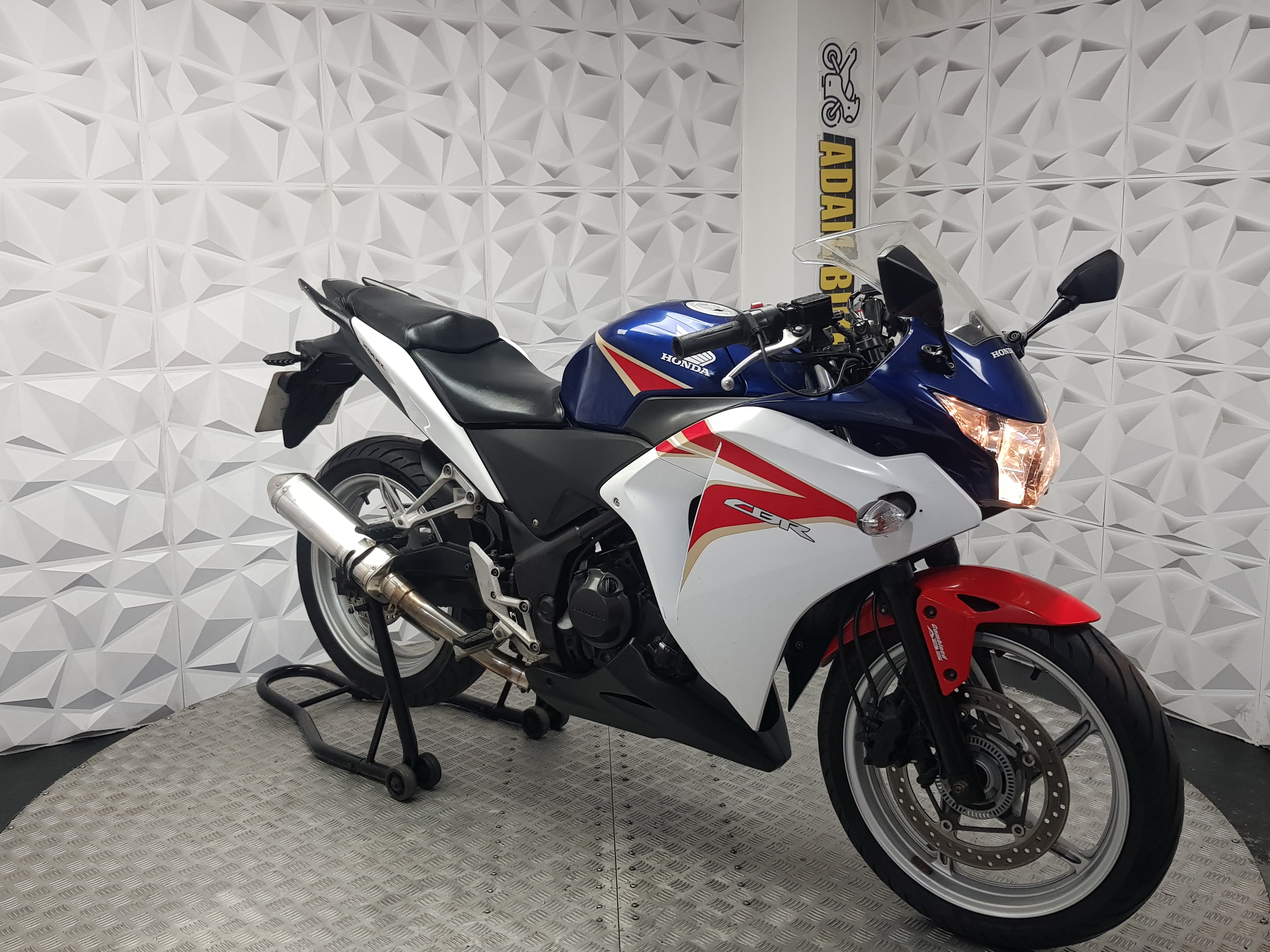 2015 Honda CBR250R