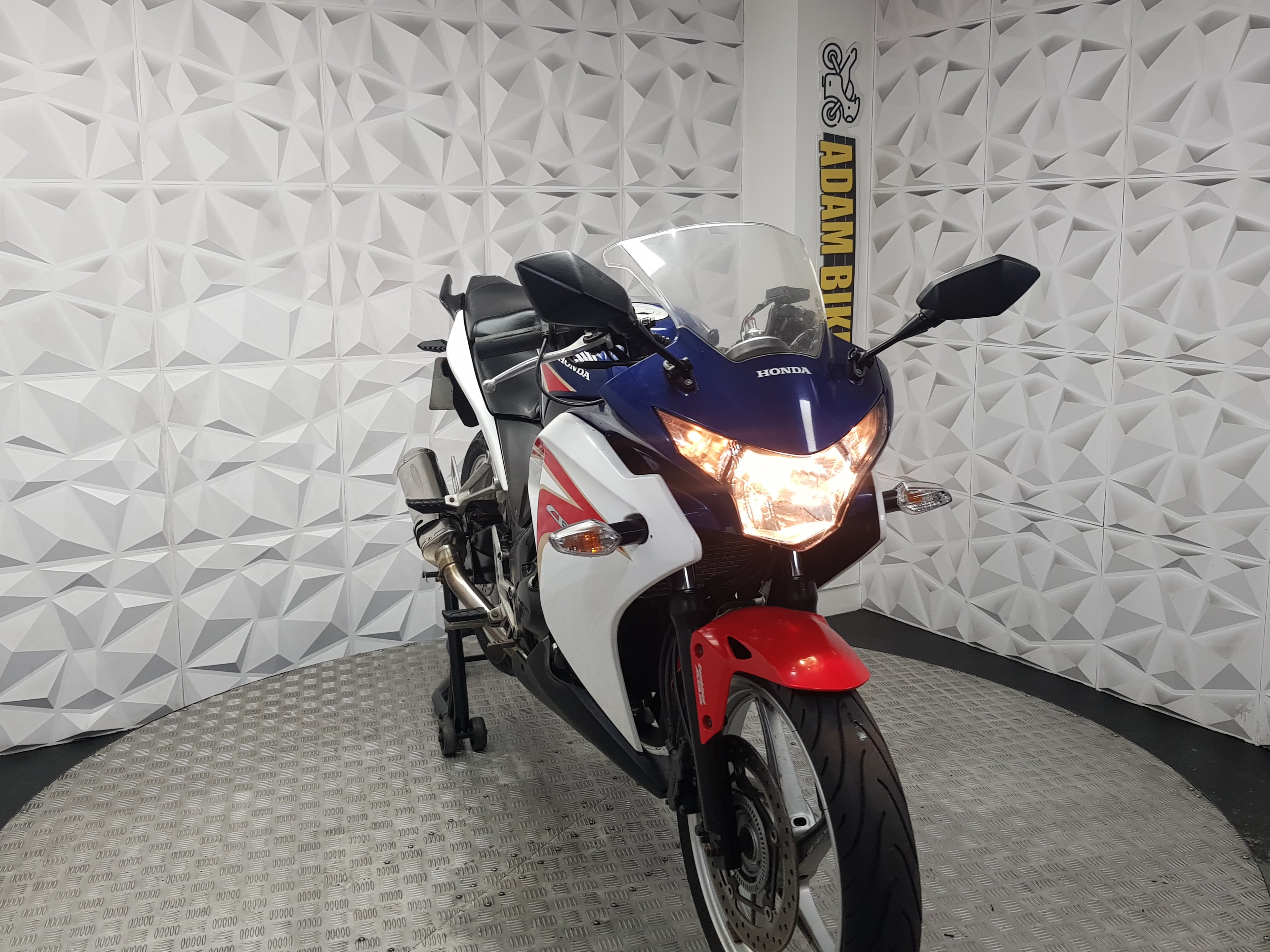 2015 Honda CBR250R