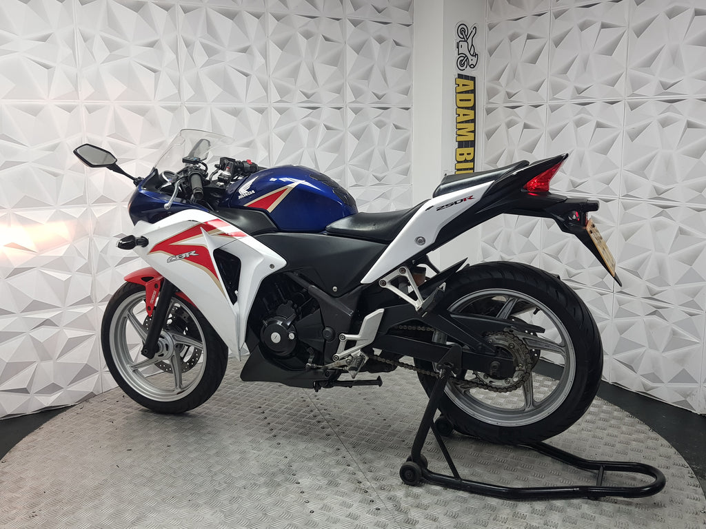 2015 Honda CBR250R