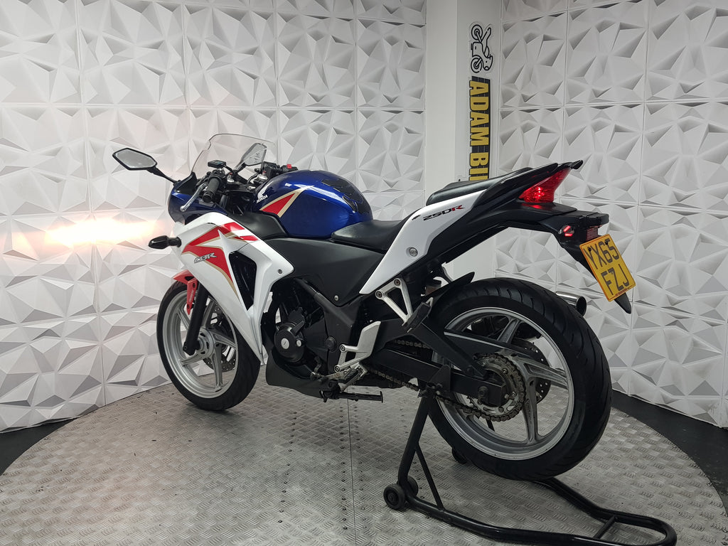 2015 Honda CBR250R