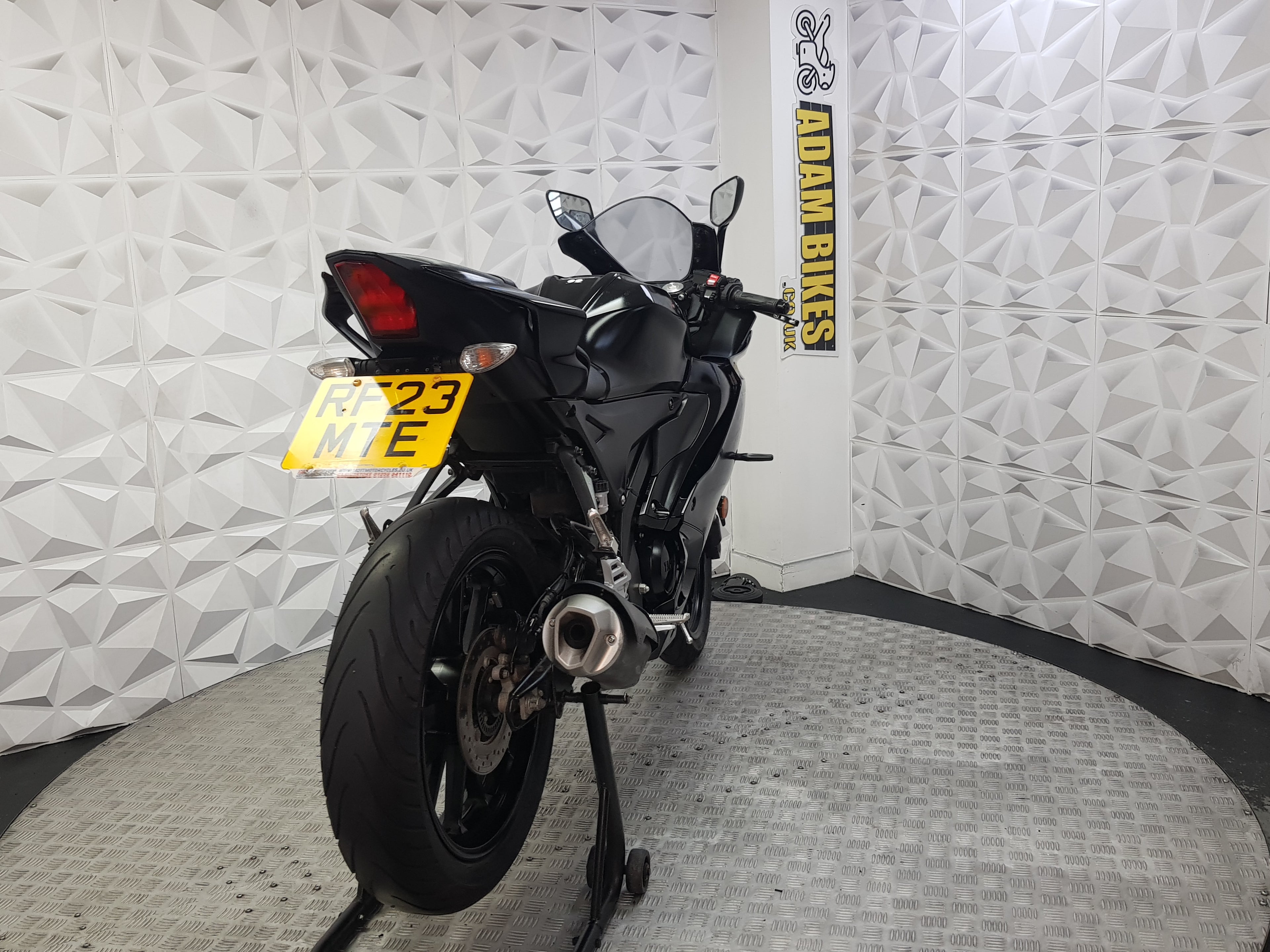 2023 YAMAHA YZF R125 ABS