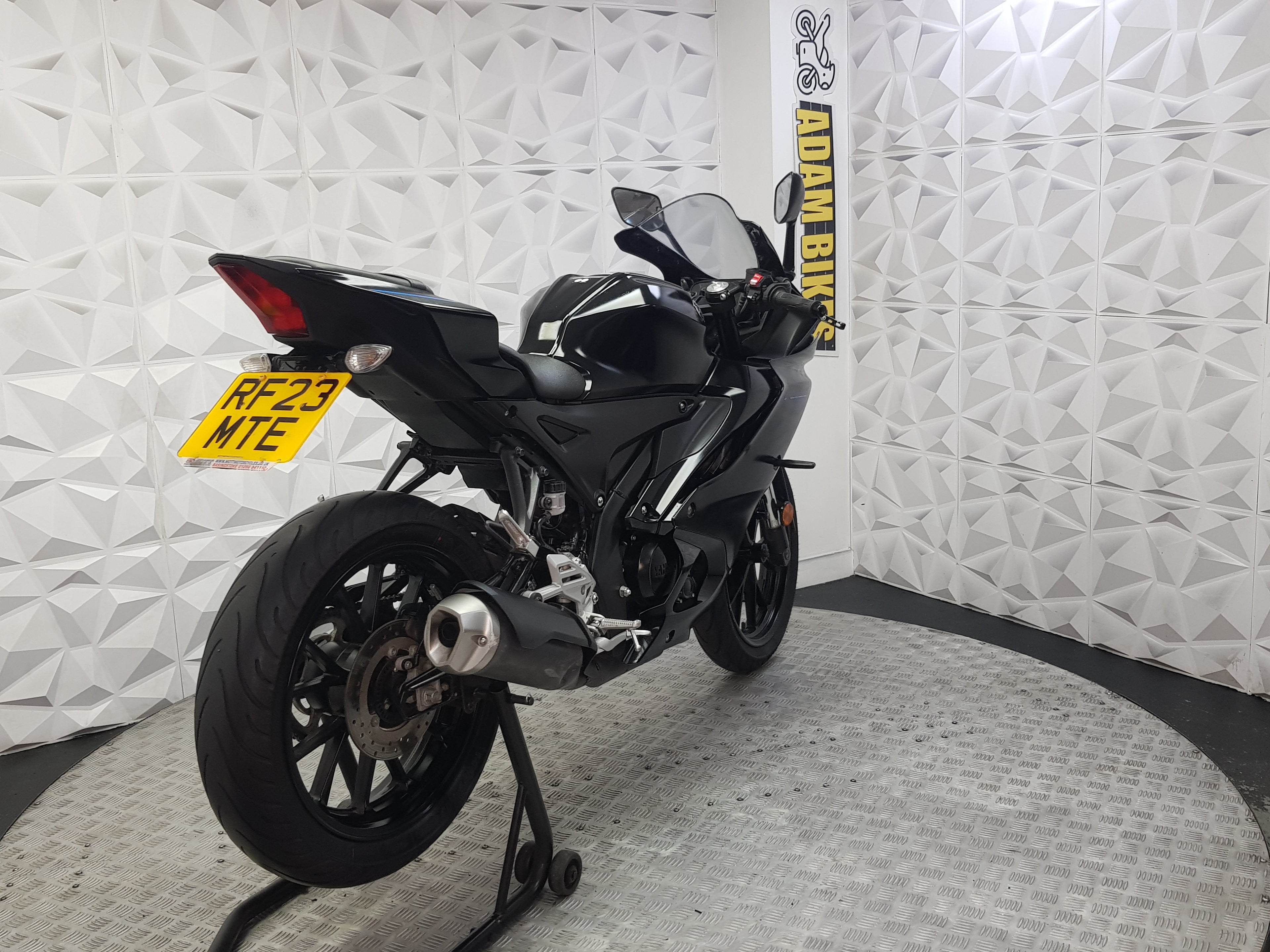 2023 YAMAHA YZF R125 ABS