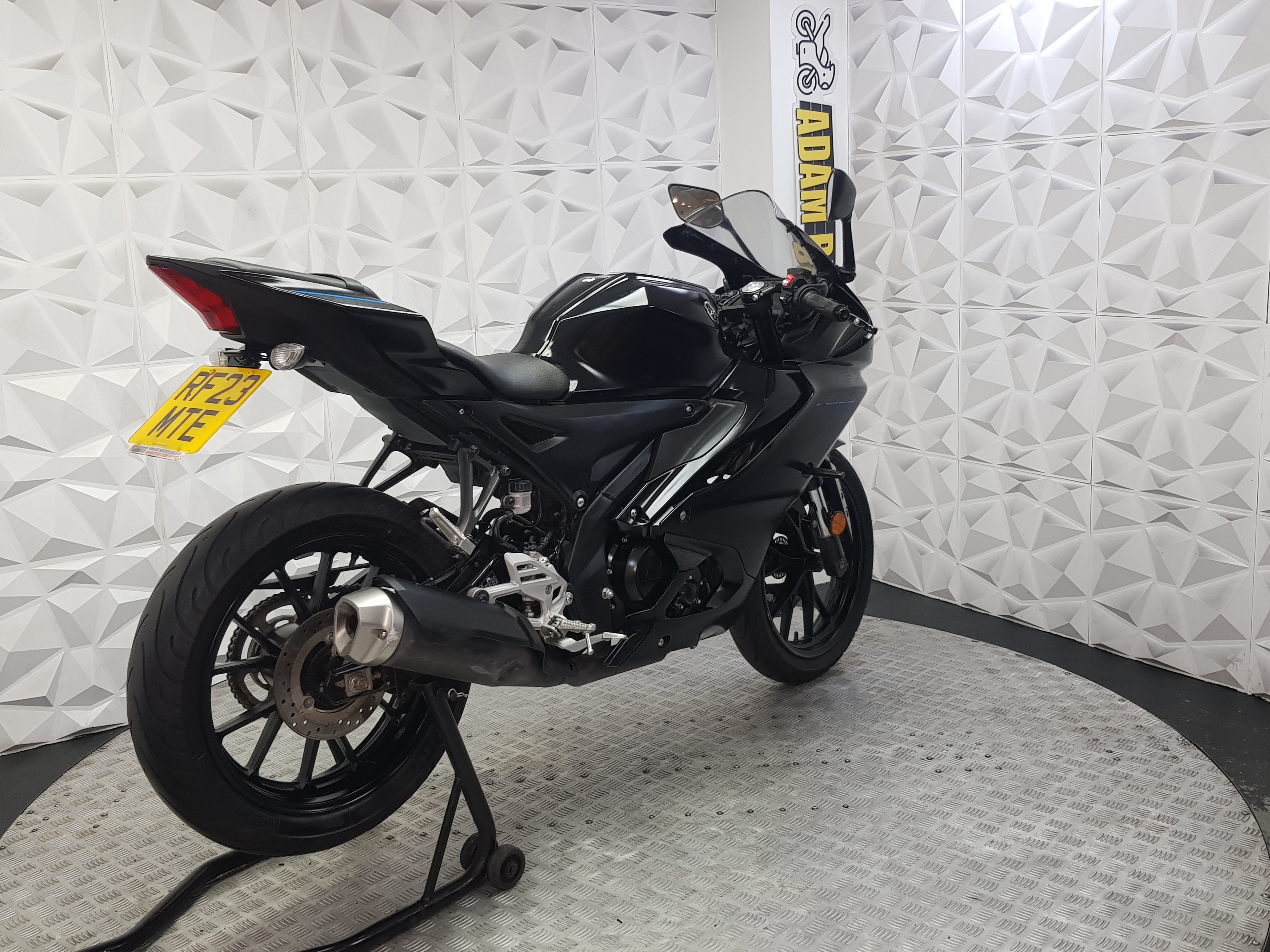 2023 YAMAHA YZF R125 ABS