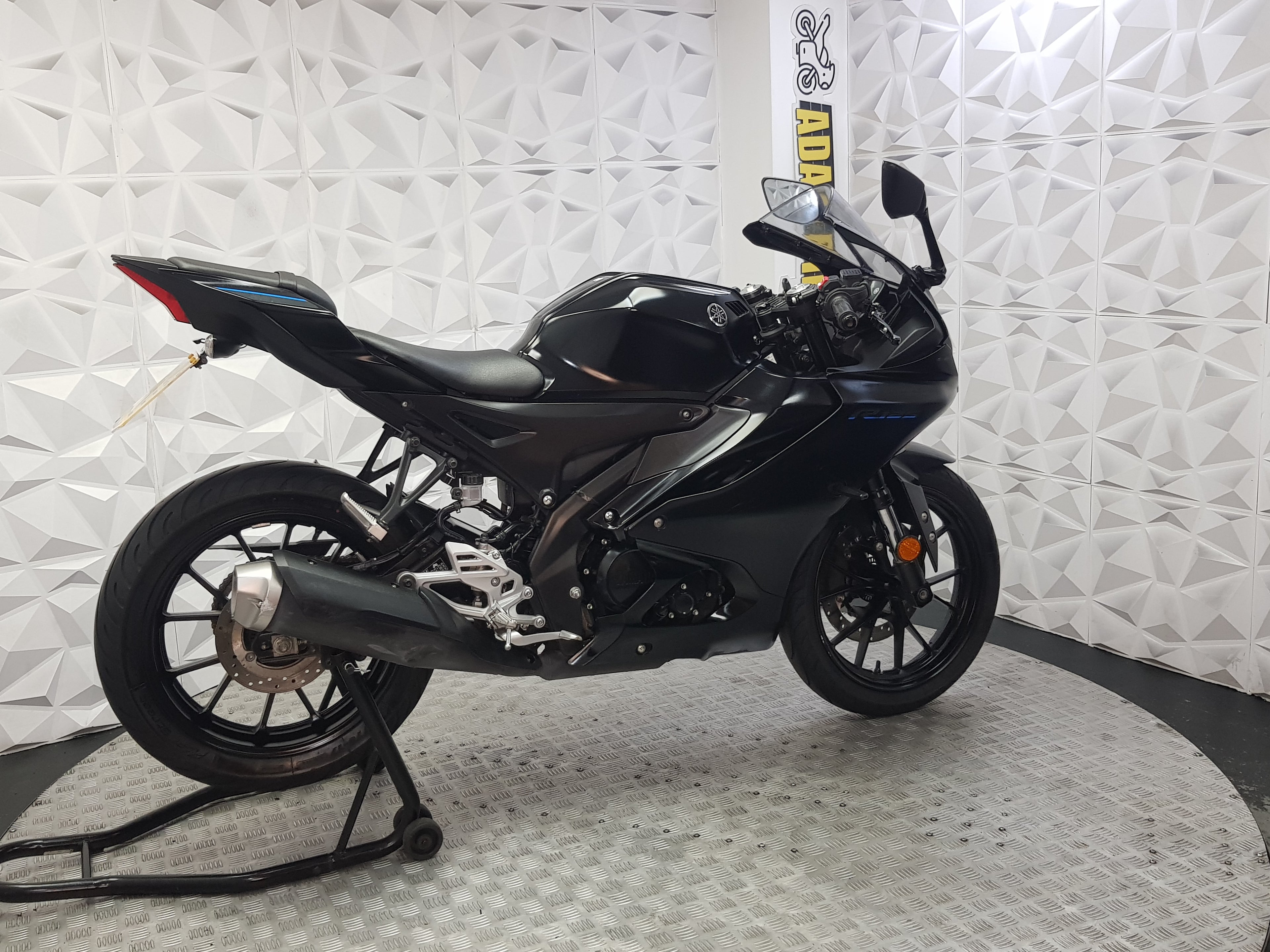 2023 YAMAHA YZF R125 ABS