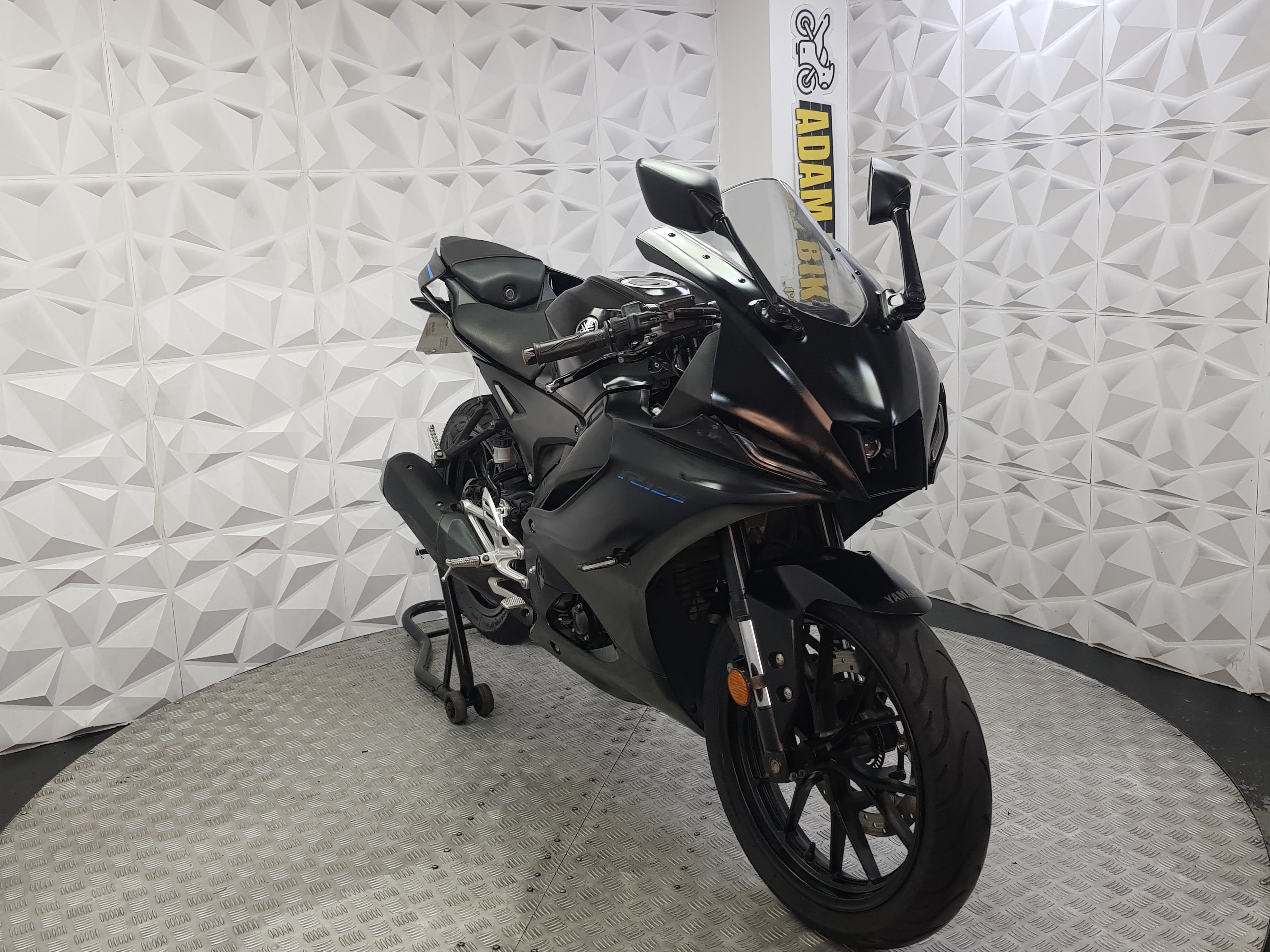 2023 YAMAHA YZF R125 ABS