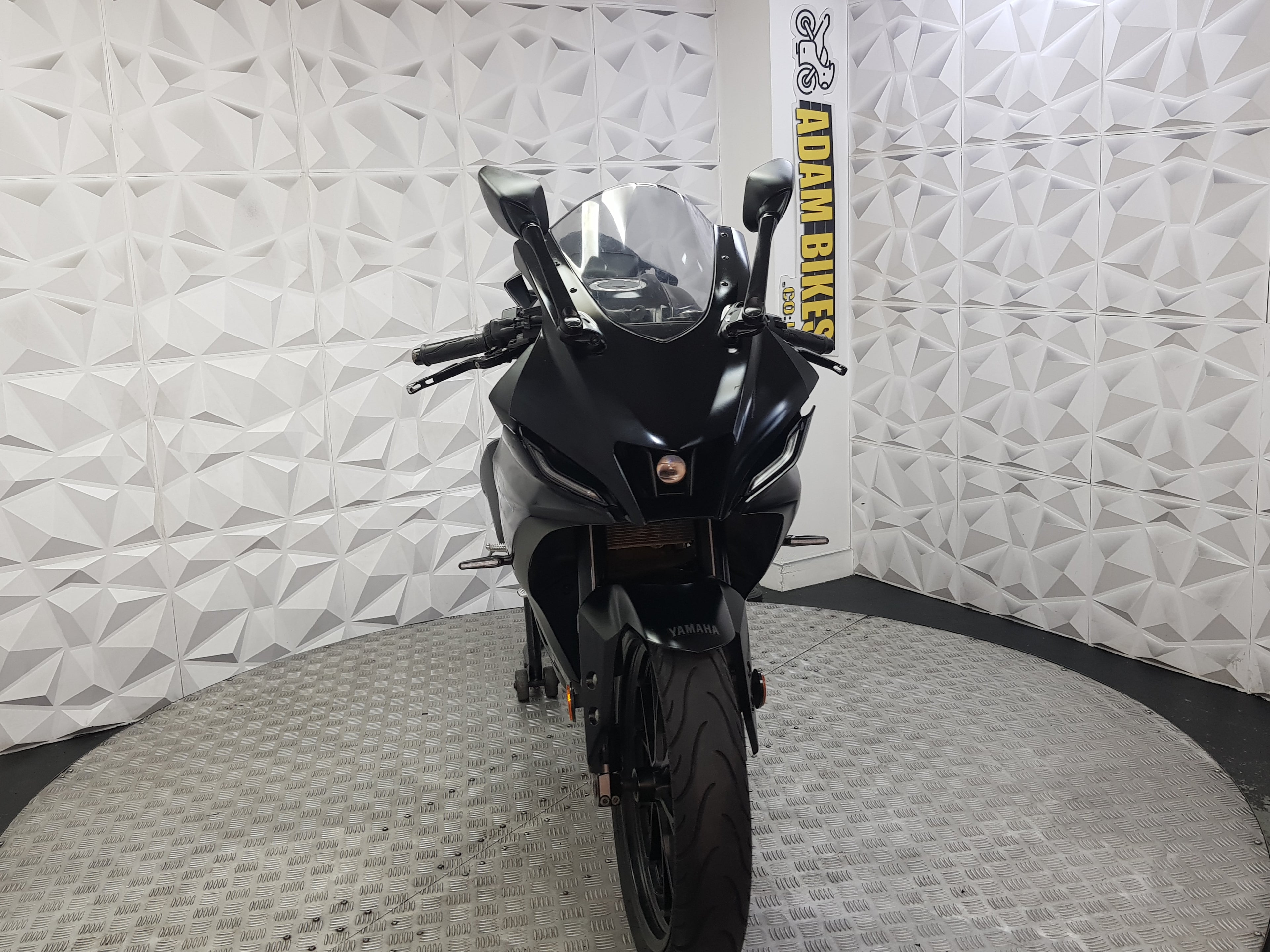 2023 YAMAHA YZF R125 ABS