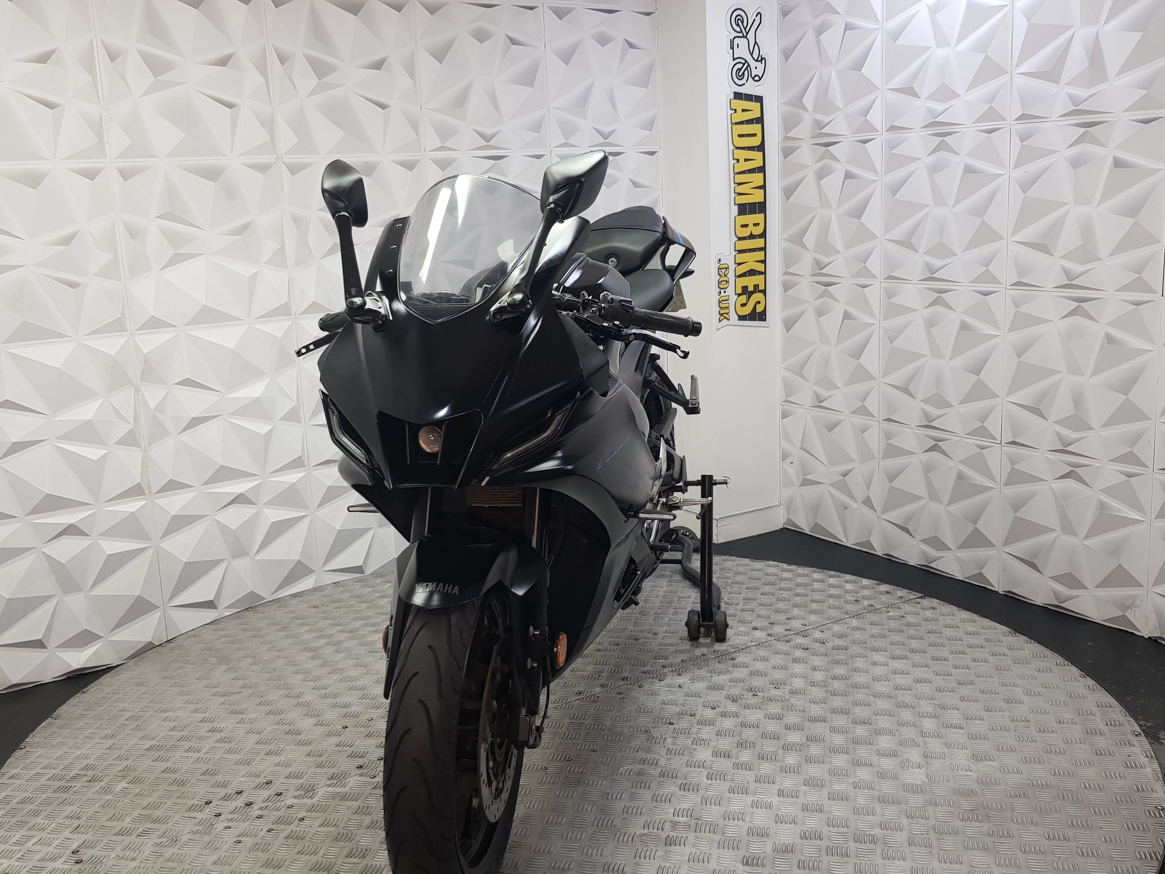 2023 YAMAHA YZF R125 ABS