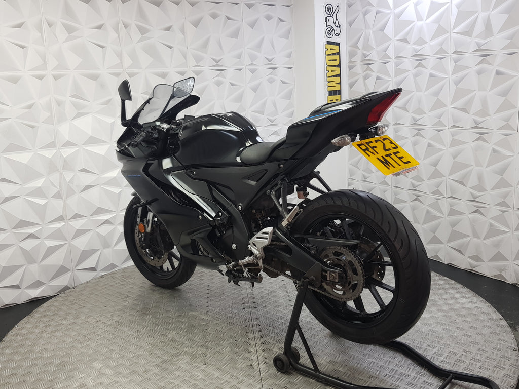 2023 YAMAHA YZF R125 ABS