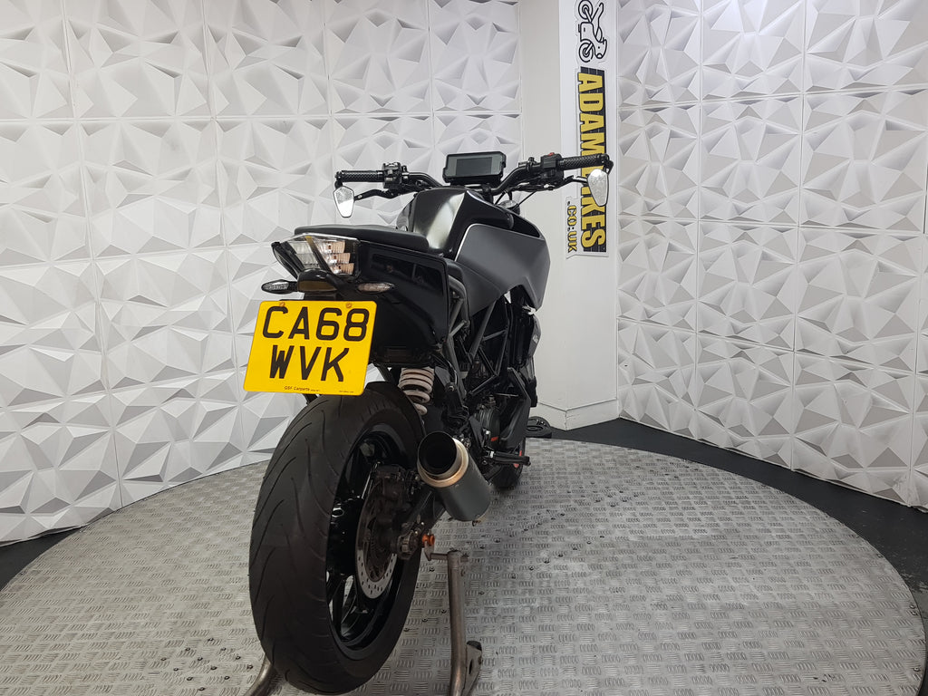 2019 KTM DUKE 125 ABS