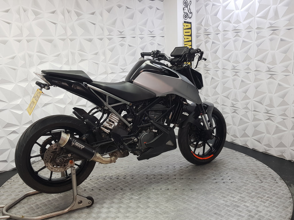 2019 KTM DUKE 125 ABS